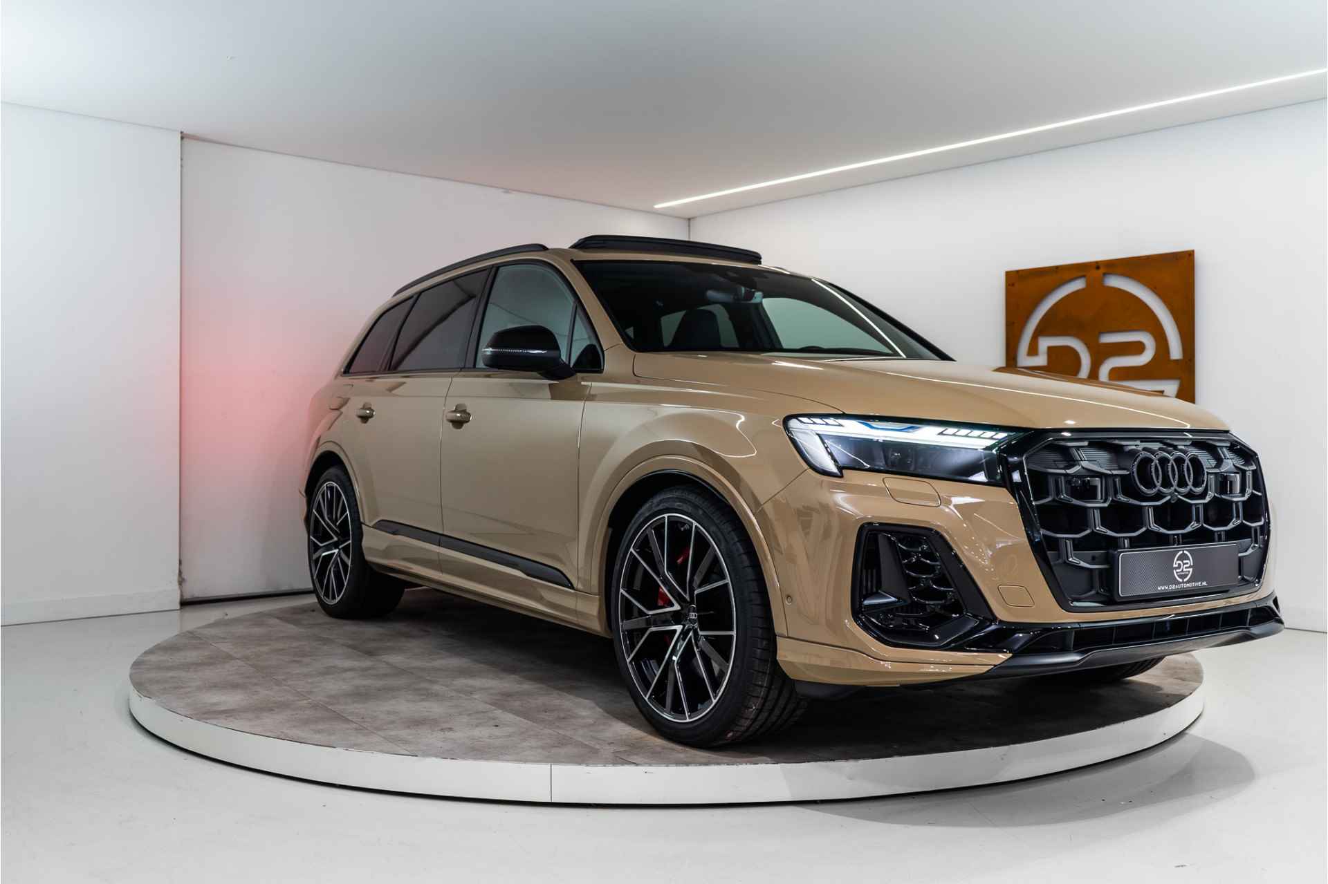 Audi Q7 60 TFSI e Quattro Pro Line+ S Competition 489PK | NIEUW - DIRECT LEVERBAAR | Pano | B&O | Leder | VOL! 5 JAAR FABR. GARANTIE - 8/63