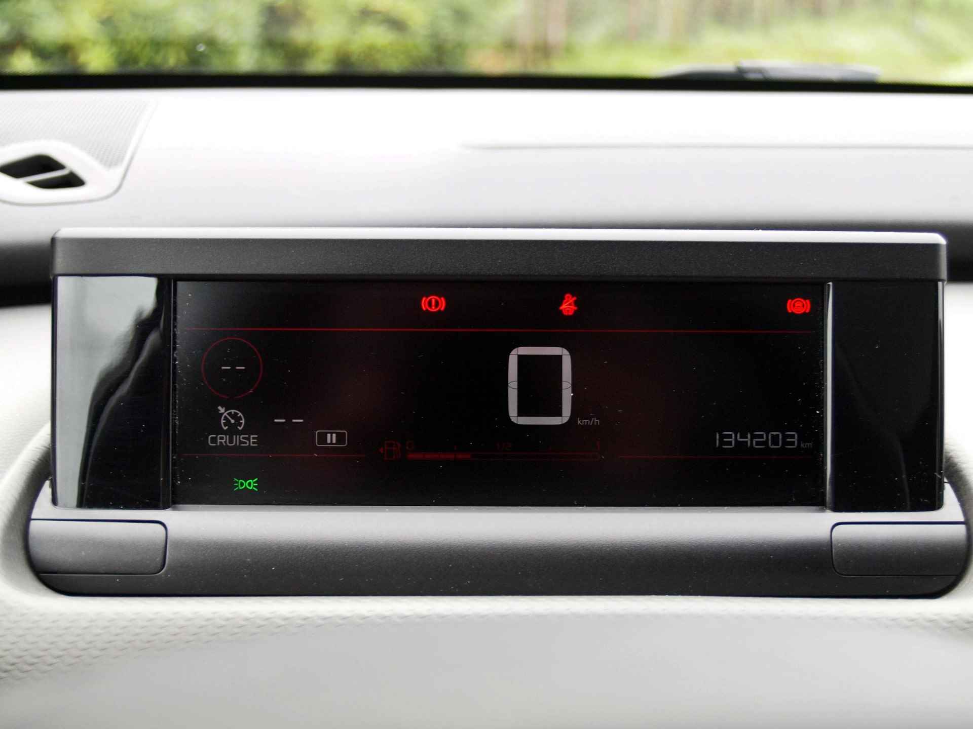 Citroen C4 Cactus 1.2 PureTech Business | Camera | Trekhaak | Cruise Control | Apple Carplay | Glazen dak | - 19/32