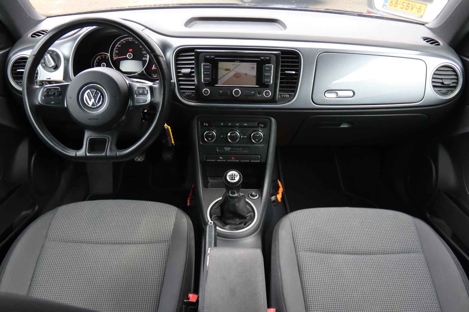 Volkswagen Beetle 1.2 TSI DESIGN | CRUISE | NAVI | CLIMATE | PDC - 9/34