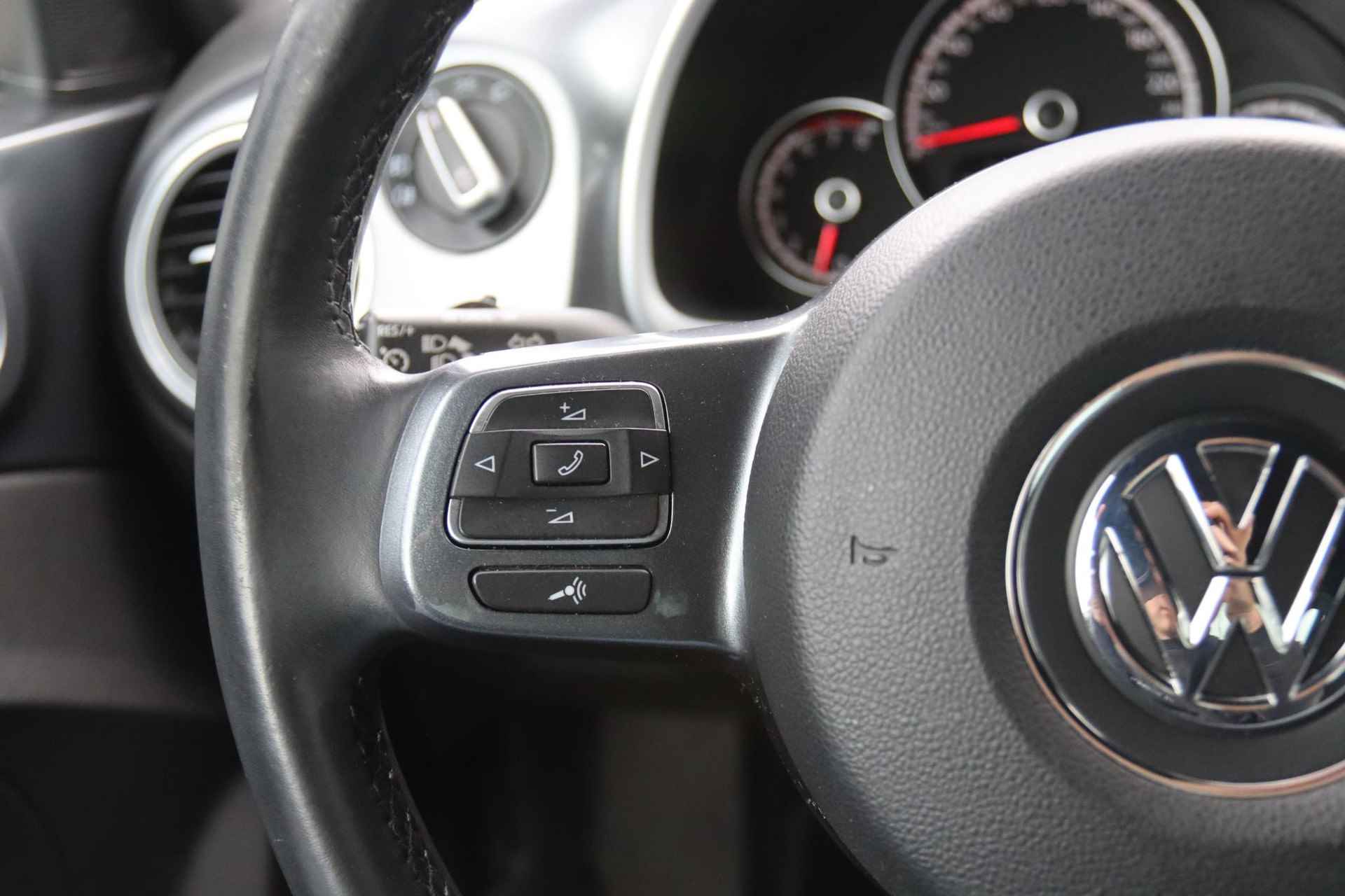 Volkswagen Beetle 1.2 TSI DESIGN | CRUISE | NAVI | CLIMATE | PDC - 17/34