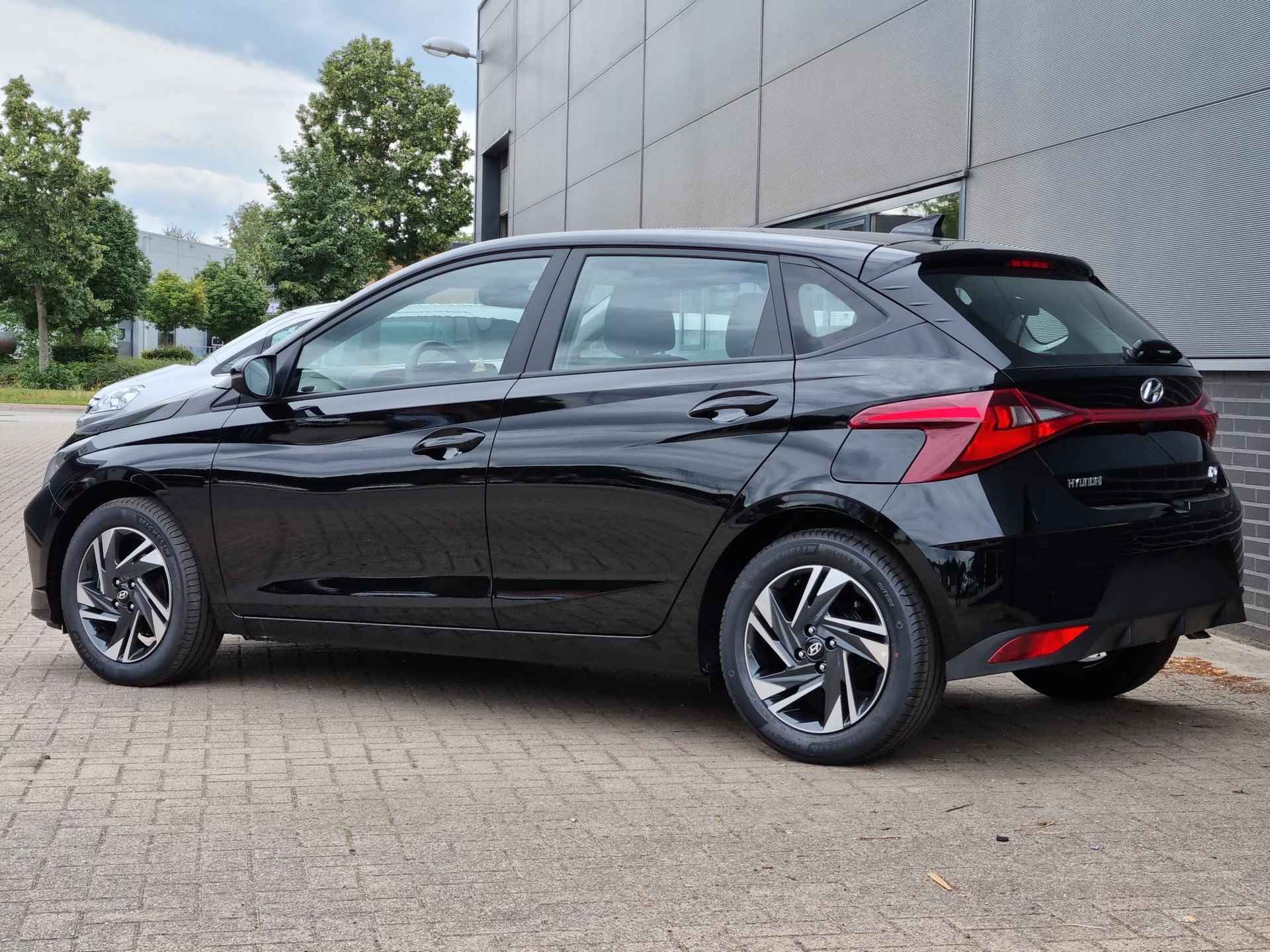 Hyundai i20 1.0 T-GDI Comfort / Navigatie via Android Auto/Apple Carplay / Airco / Cruise Control / Achteruitrijcamera / - 15/38