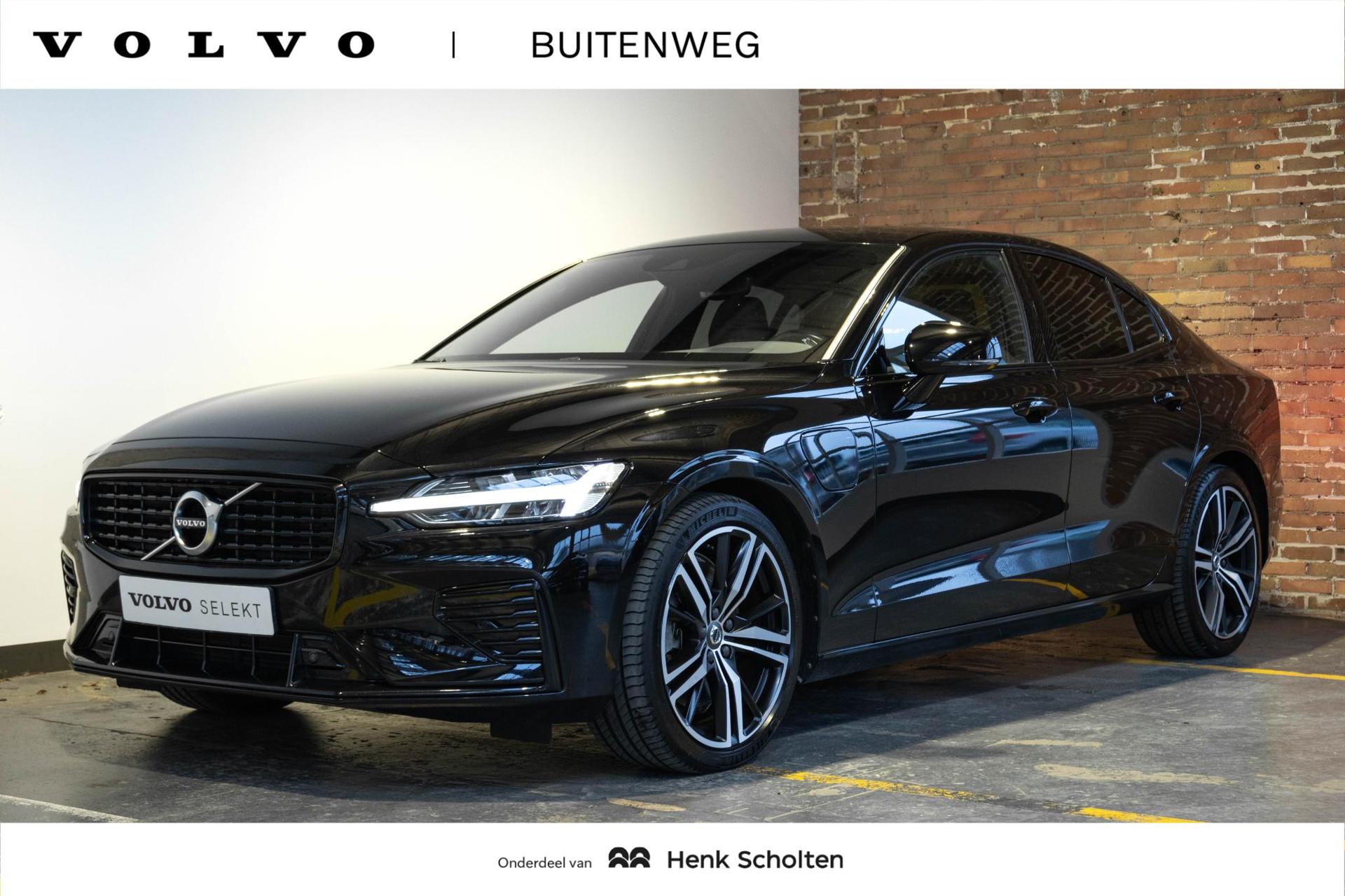 Volvo S60 T6 Automaat AWD Twin Engine R-Design | Stoelverwarming | Adaptive cruise control | BLIS | Parkeercamera | Harman Kardon Premium audio | Parkeersensoren voor + achter | 19'' Lichtmetalen velgen | Stoel en stuurwielverwarming