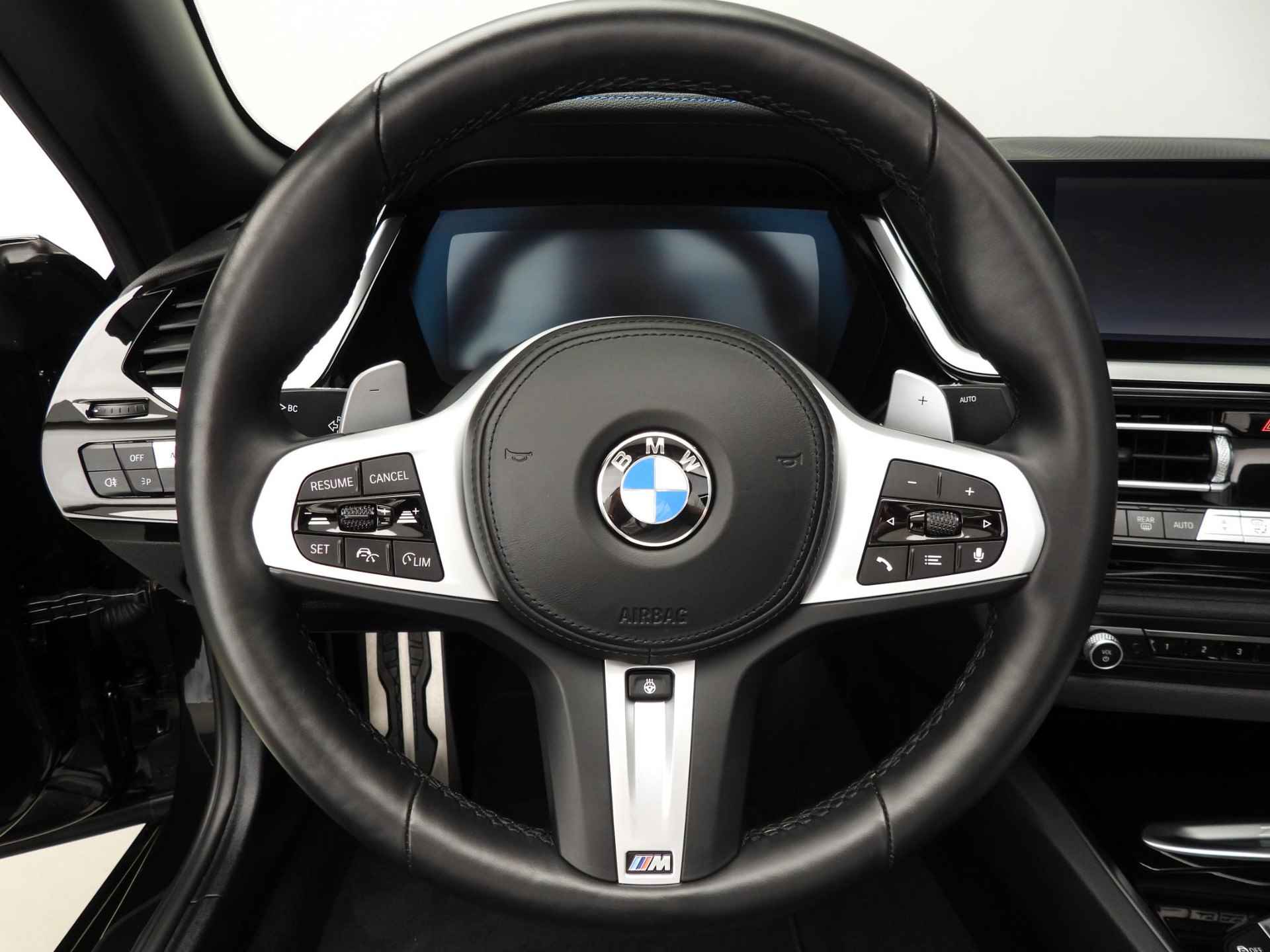 BMW Z4 Roadster sDrive20i | M-Sportpakket | LED | Leder | HUD | Windscherm | Keyles go | Elektr. zetels | DAB | Hifi speakers | Alu 17 inch - 11/43