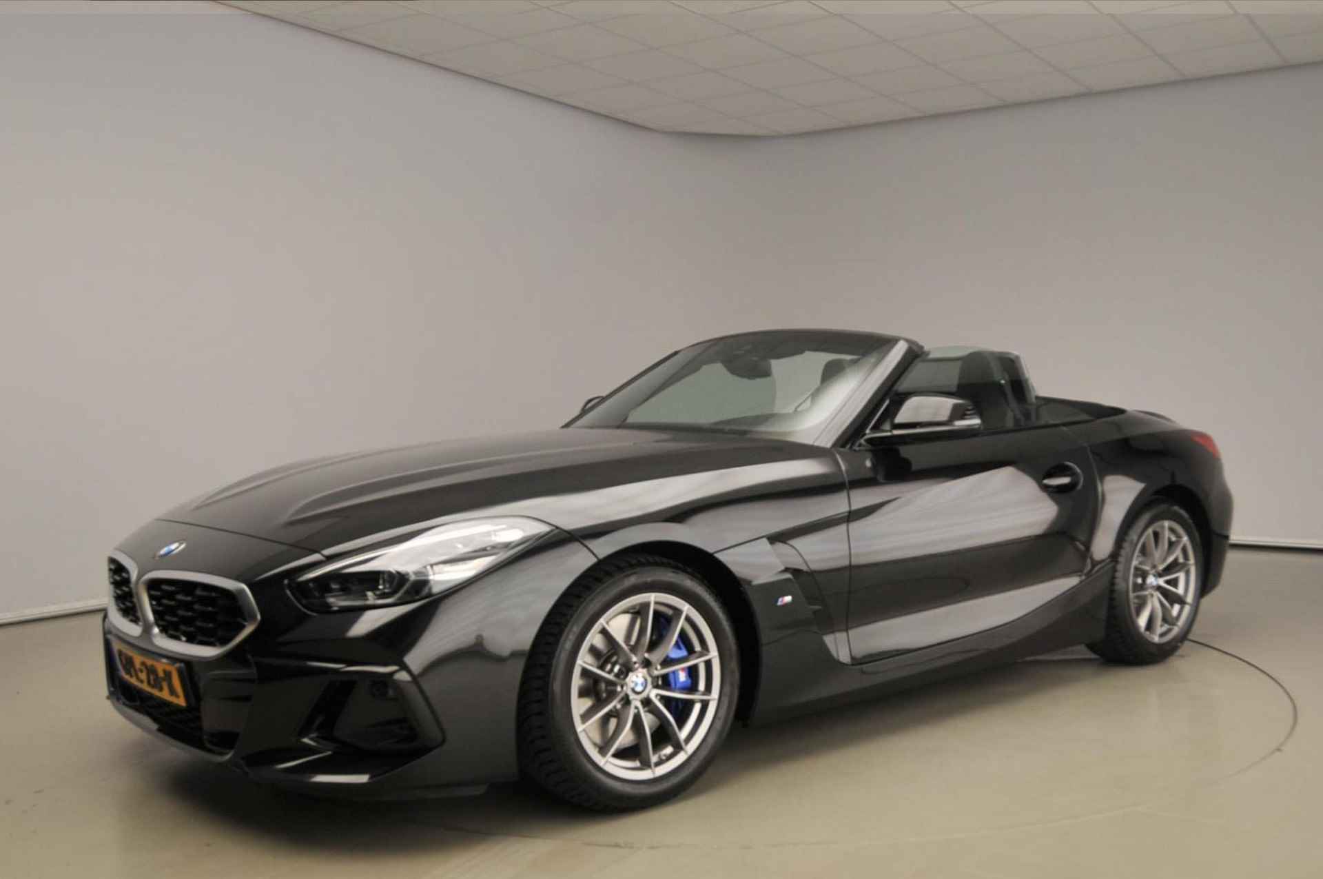 BMW Z4 Roadster sDrive20i | M-Sportpakket | LED | Leder | HUD | Windscherm | Keyles go | Elektr. zetels | DAB | Hifi speakers | Alu 17 inch - 44/44