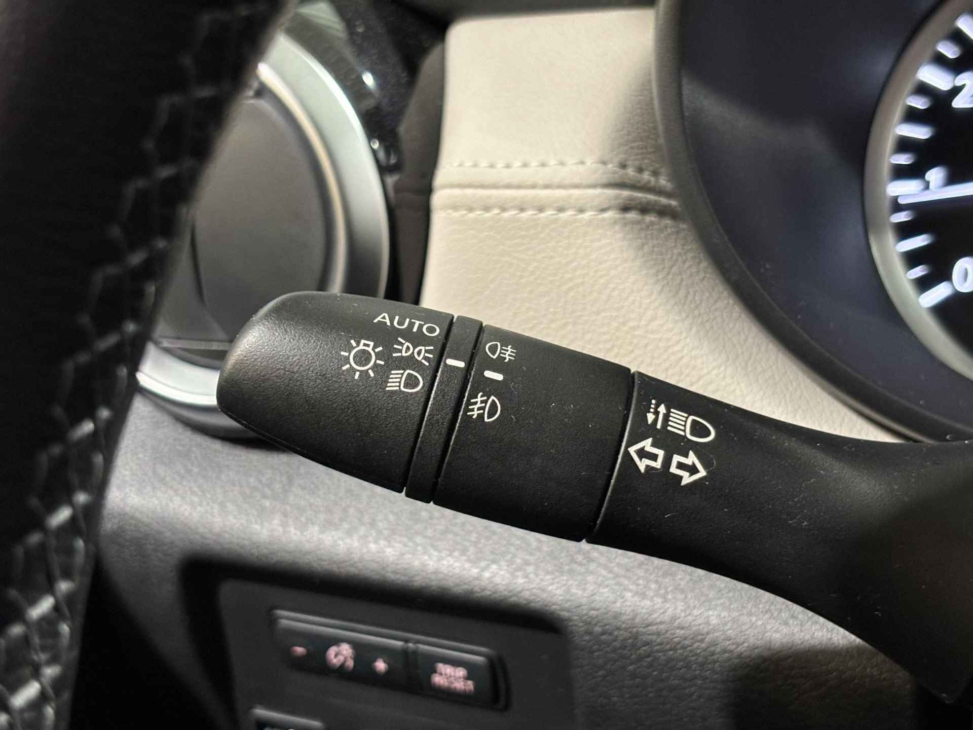 Nissan Micra 1.0 - 90PK IG-T N-Design | Bose Audio | Airco | Parkeersensoren | Lichtmetalen Velgen | Apple CarPlay/Android Auto | Privacy Glass | Cruise Control | - 25/31
