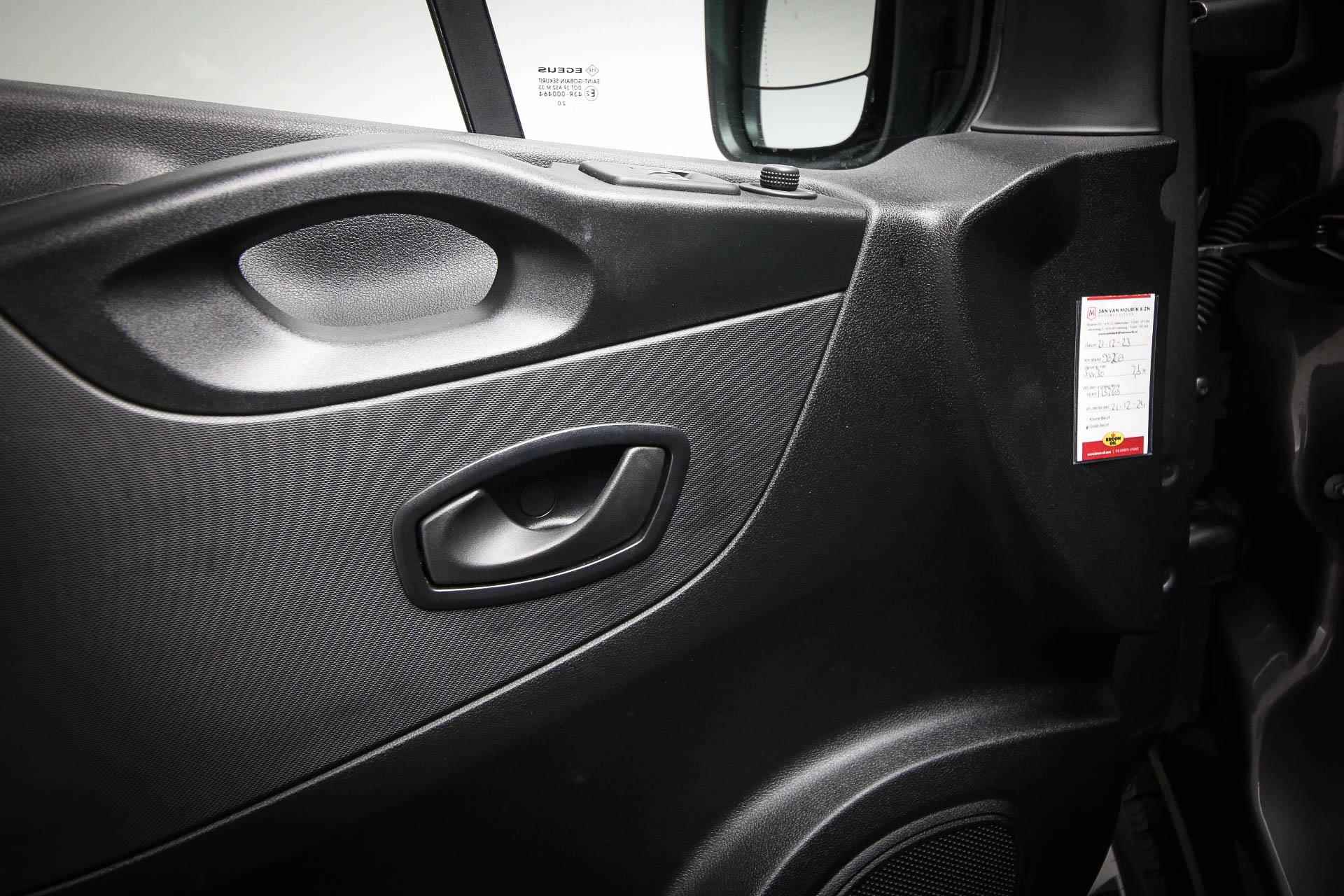 Renault Trafic Passenger 2.0 dCi 120 Grand Zen | 9-PERSOONS | NAVI | CRUISE | BTW AUTO - 24/48