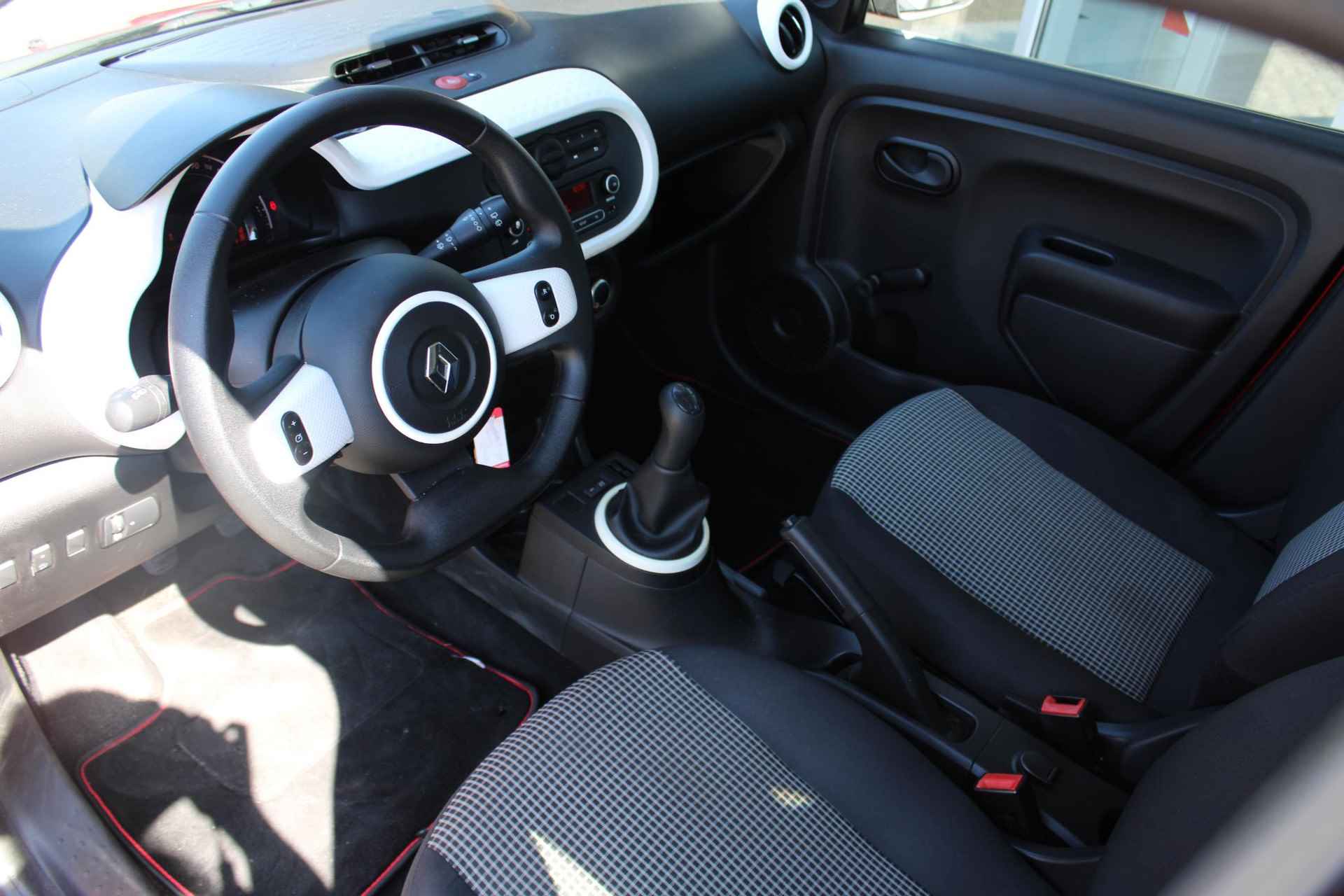 Renault Twingo 1.0 SCe Authentique | 5-deurs | Cruise control | Airco | Bluetooth | - 11/38