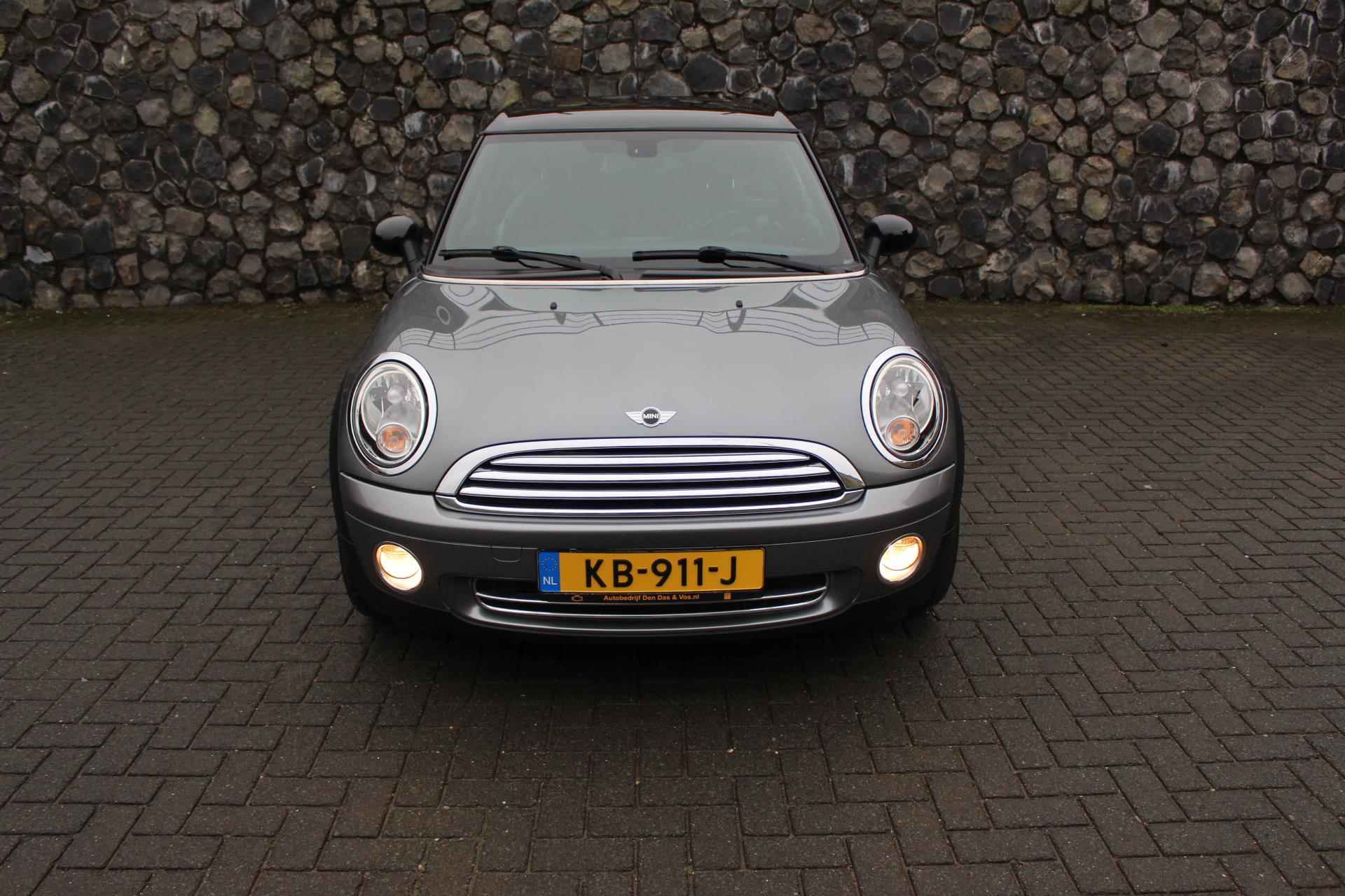 Mini Clubman 1.6 Cooper Mayfair, Leder, stoelverw, Navi, afn trekhaak, Cruise - 33/38