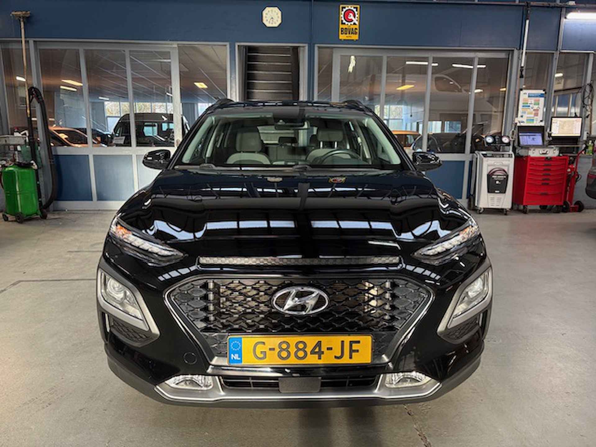 Hyundai Kona 1.0 T-GDI 120pk Comfort | Navigatie | Apple carplay / Android auto | Trekhaak | Camera | Cruise control | All-season banden | NAP | Rijklaar prijs! - 8/24