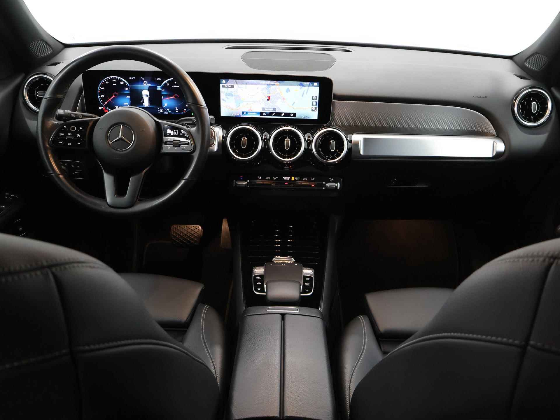 Mercedes-Benz GLB 200 Advantage | Trekhaak | Parkeercamera | Cruise Control | Climate Control | Apple CarPlay | widescreen cockpit - 9/49