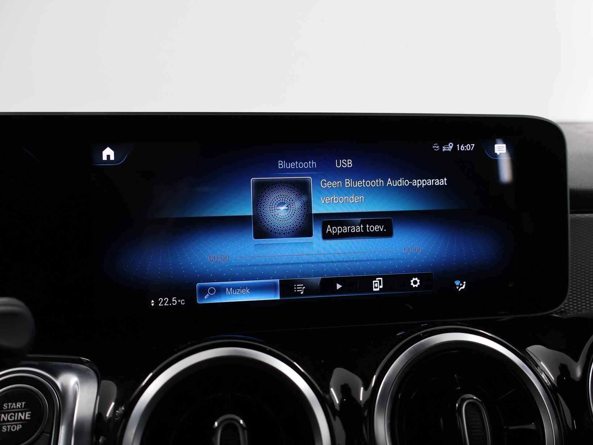 Mercedes-Benz GLB 200 Advantage | Trekhaak | Parkeercamera | Cruise Control | Climate Control | Apple CarPlay | widescreen cockpit - 17/49