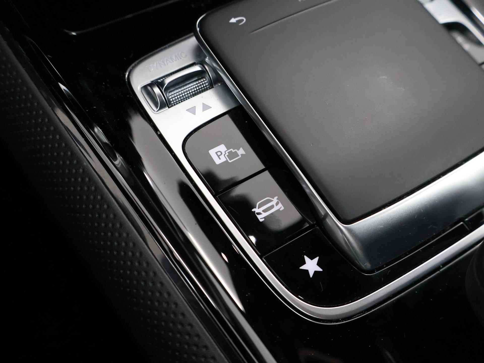 Mercedes-Benz GLB 200 Advantage | Trekhaak | Parkeercamera | Cruise Control | Climate Control | Apple CarPlay | widescreen cockpit - 32/49