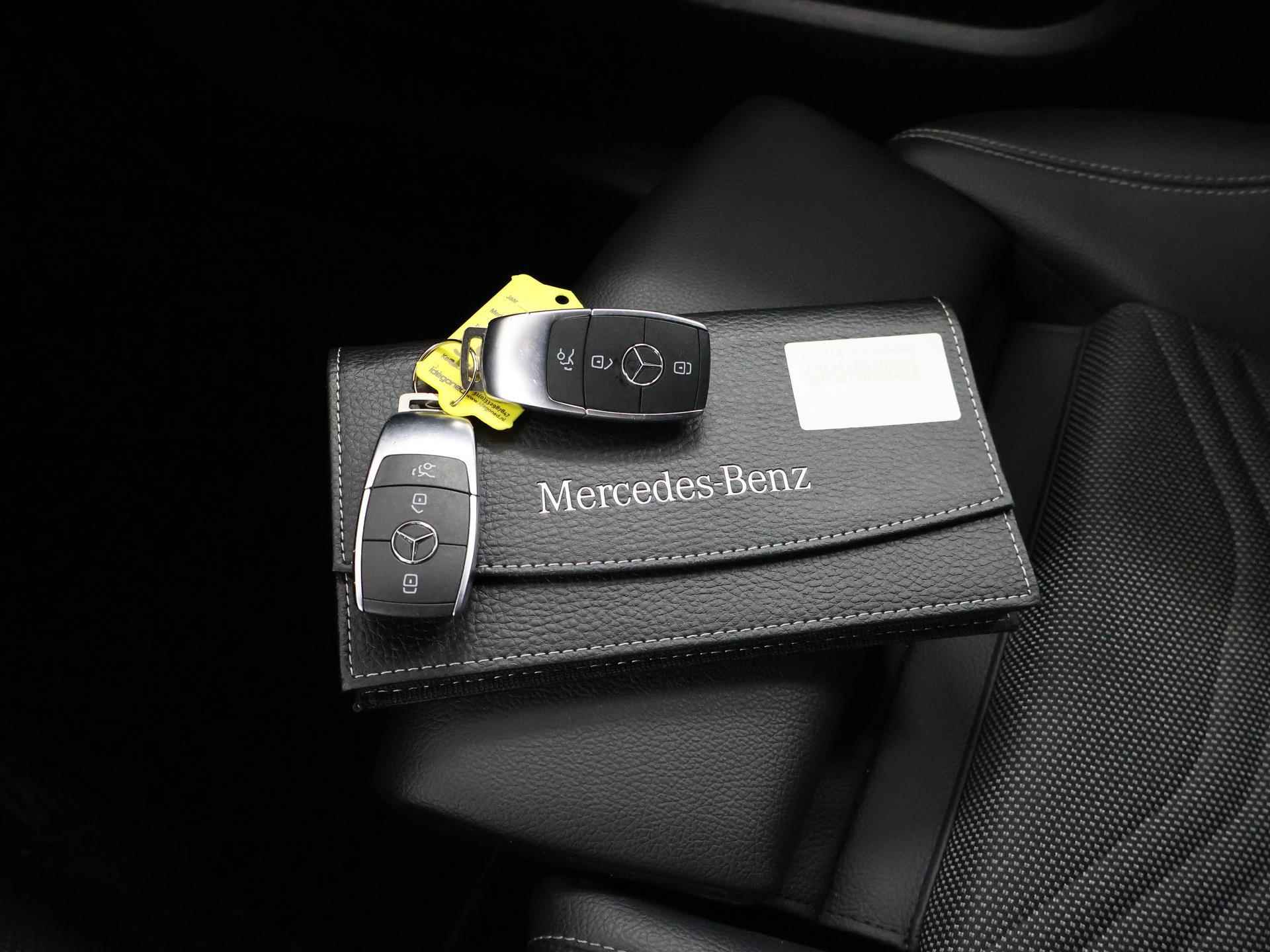 Mercedes-Benz GLB 200 Advantage | Trekhaak | Parkeercamera | Cruise Control | Climate Control | Apple CarPlay | widescreen cockpit - 35/49