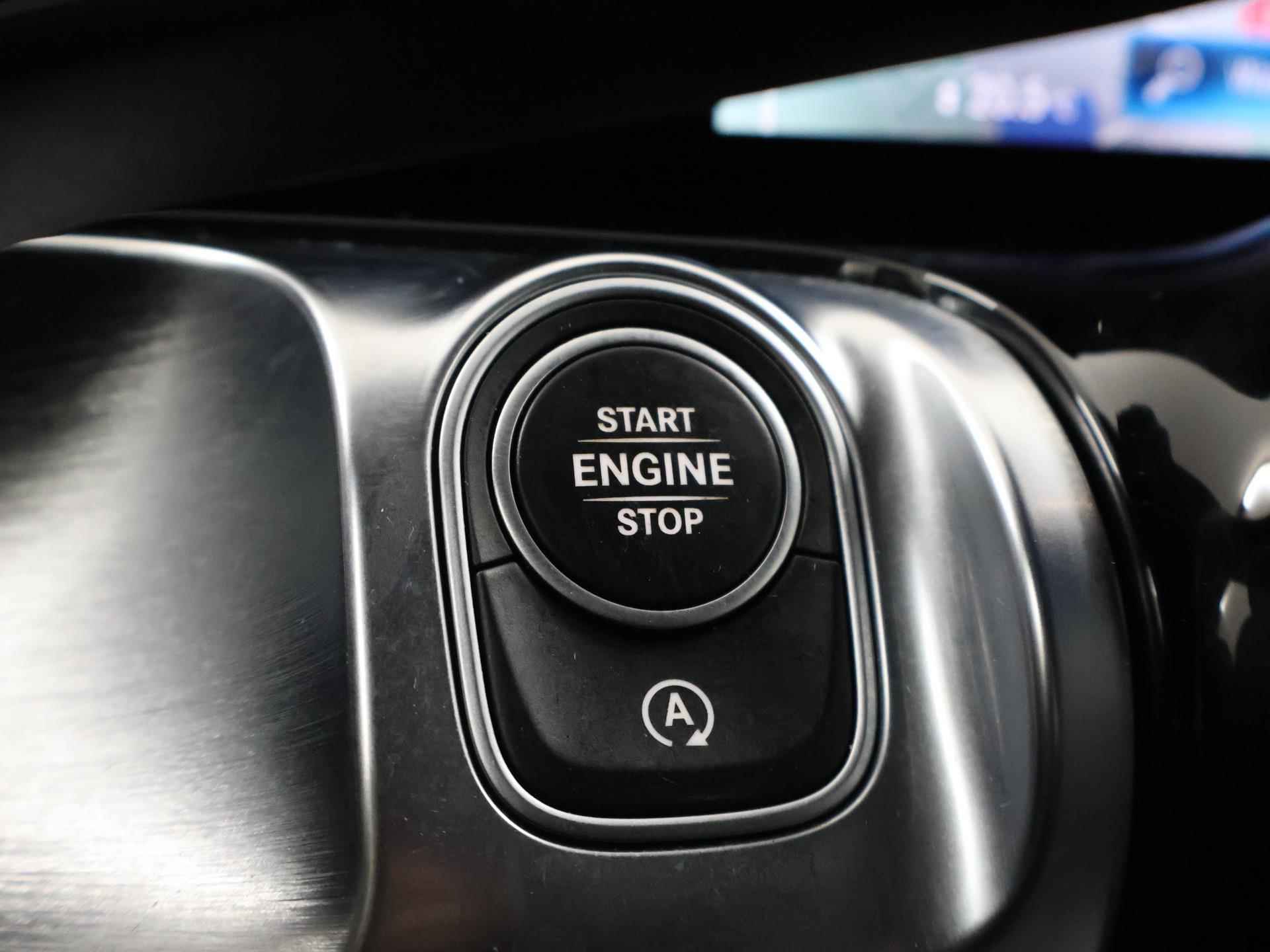 Mercedes-Benz GLB 200 Advantage | Trekhaak | Parkeercamera | Cruise Control | Climate Control | Apple CarPlay | widescreen cockpit - 37/49