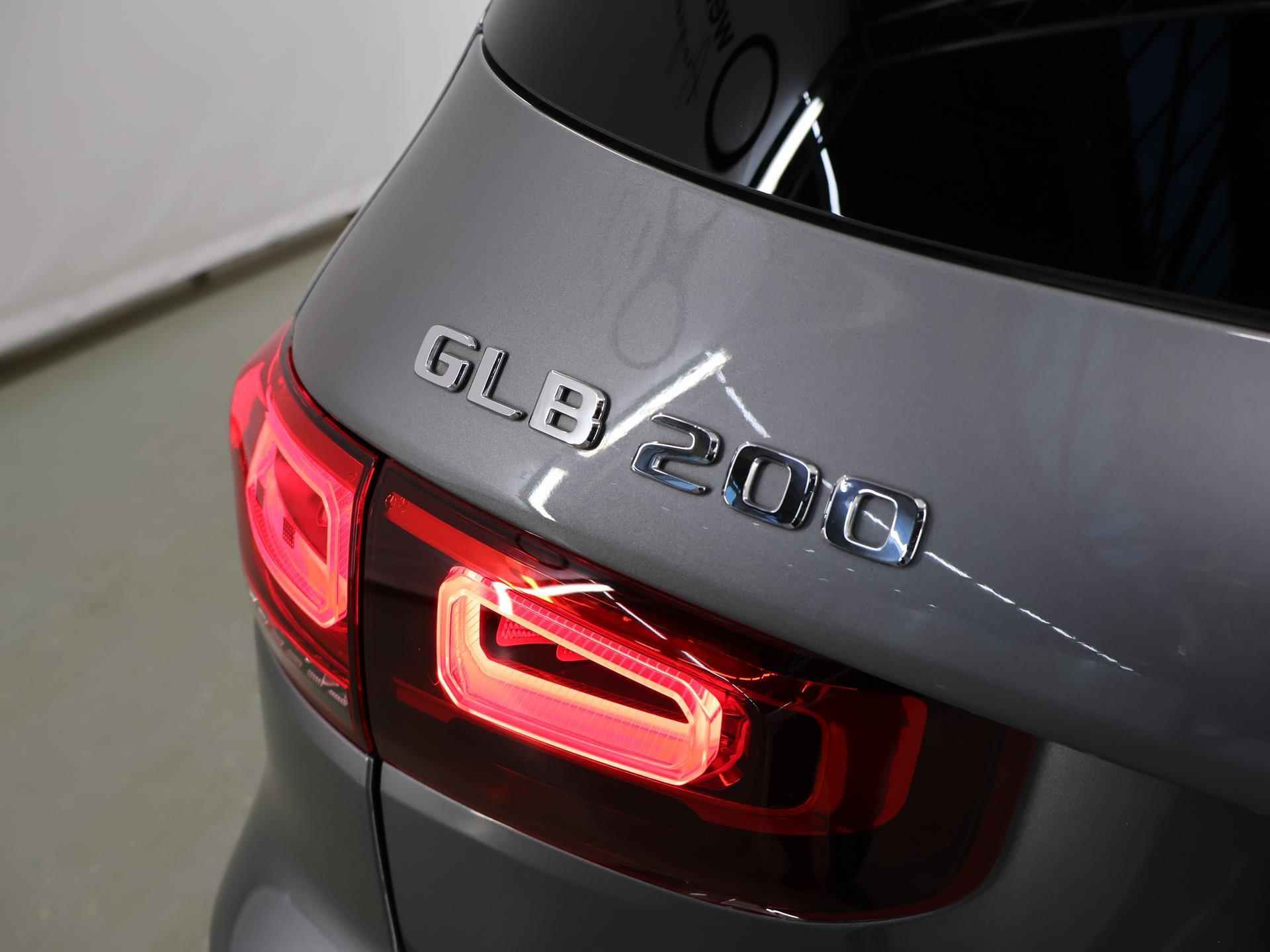 Mercedes-Benz GLB 200 Advantage | Trekhaak | Parkeercamera | Cruise Control | Climate Control | Apple CarPlay | widescreen cockpit - 46/49