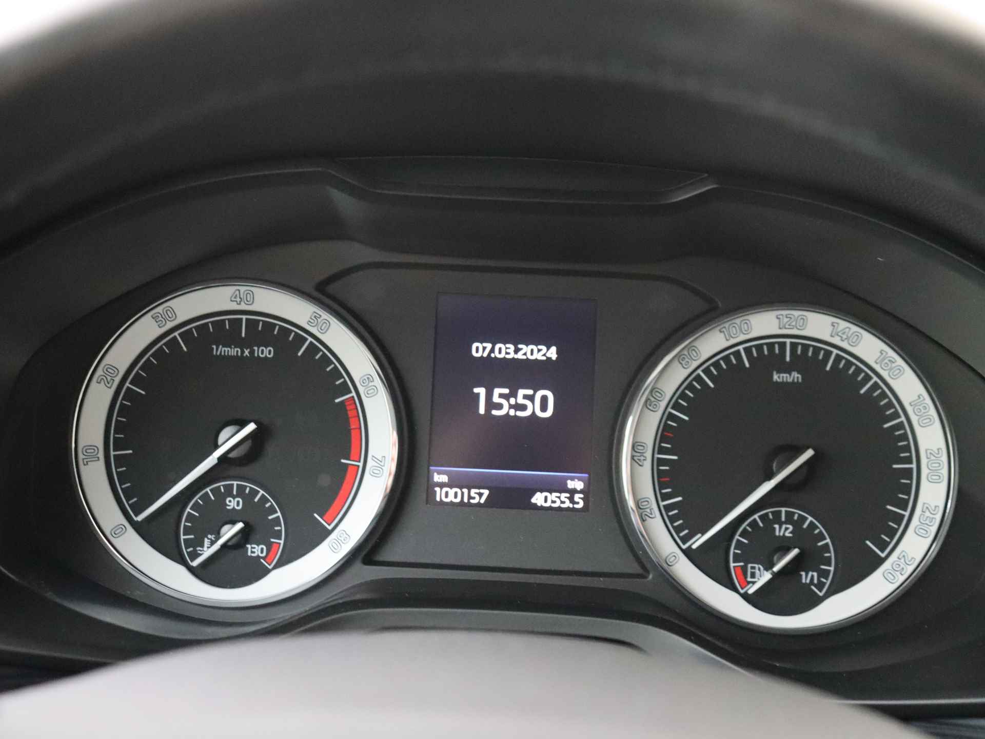Škoda Kodiaq 1.5 TSI Limited Business Edition Automaat | Navigatie | Climate Control | 18 inch Lichtmetalen Velgen - 8/35