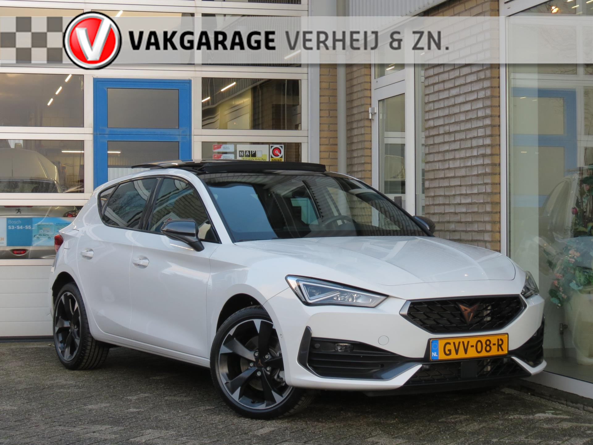 Cupra Leon 1.4 e-Hybrid Performance Pano|Camera|Winter Pack|Ad. Cruise|Clima|LED