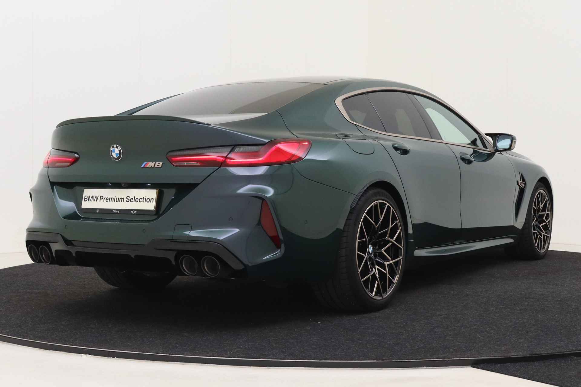 BMW 8 Serie Gran Coupé M8 Competition High Executive Automaat / M Sportstoelen / Laserlight / M Carbon-keramische remmen / Bowers & Wilkins / Soft-Close / Stoelventilatie / Parking Assistant Plus / Dealeronderhouden / 1e eigenaar / 625 PK - 3/86