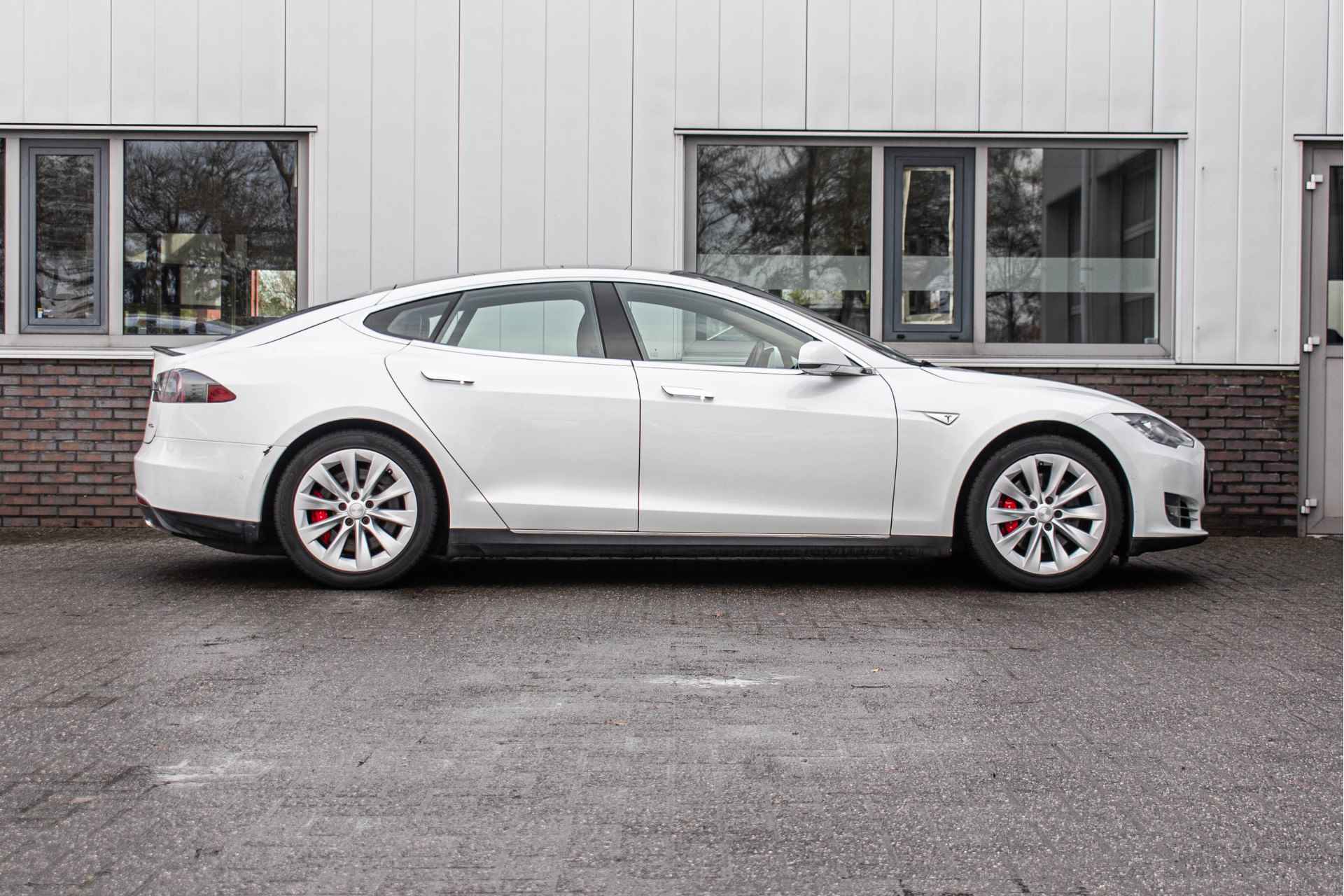 Tesla Model S 85D Performance - 10/26