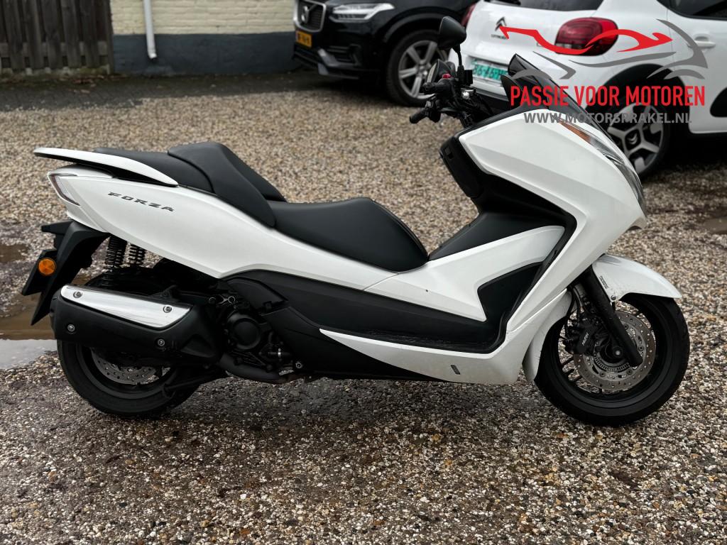 HONDA Scooter Forza 300c-abs