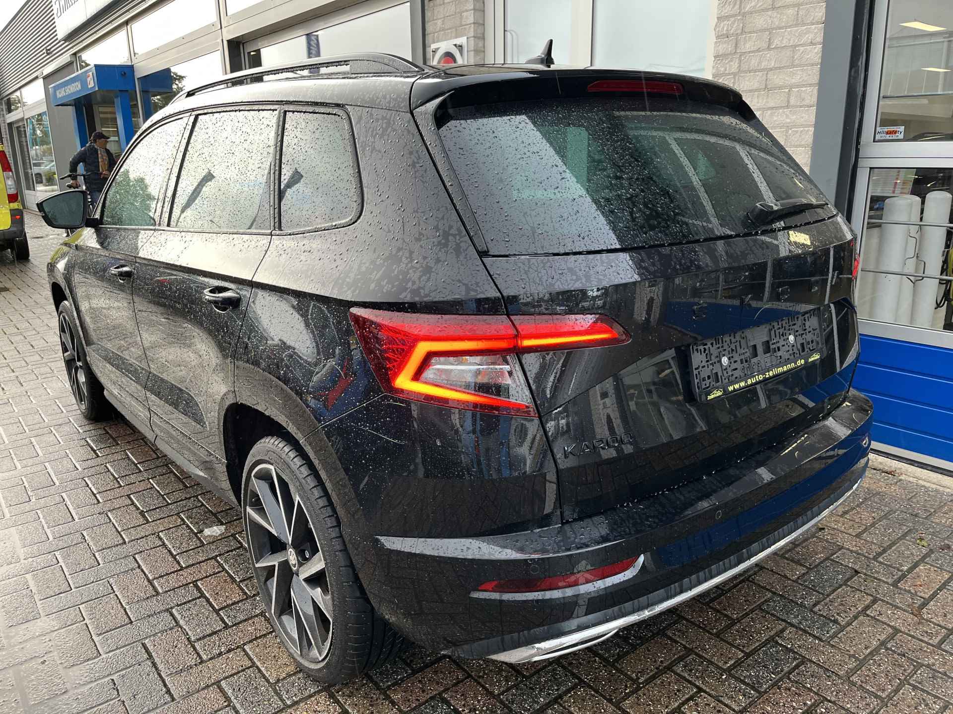 Škoda Karoq 1.5 TSI Sportline / AUTOMAAT/ PANO/ PARK. SENSOREN/ MATRIX/ CRUISE/ KEYLESS/ STOEL EN STUUR VERWARM./ APP CONNECT/ VOORRUIT VERWARM./ NAVI/ CLIMA/ - 3/23