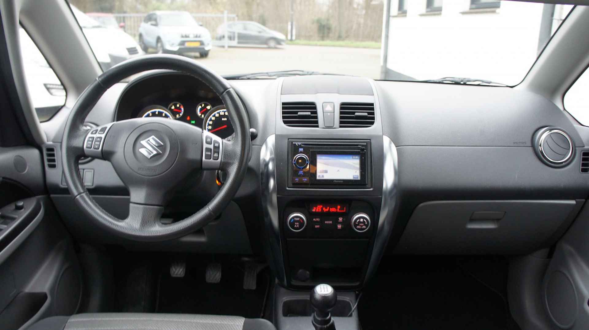 Suzuki SX4 1.6 Exclusive - 10/25