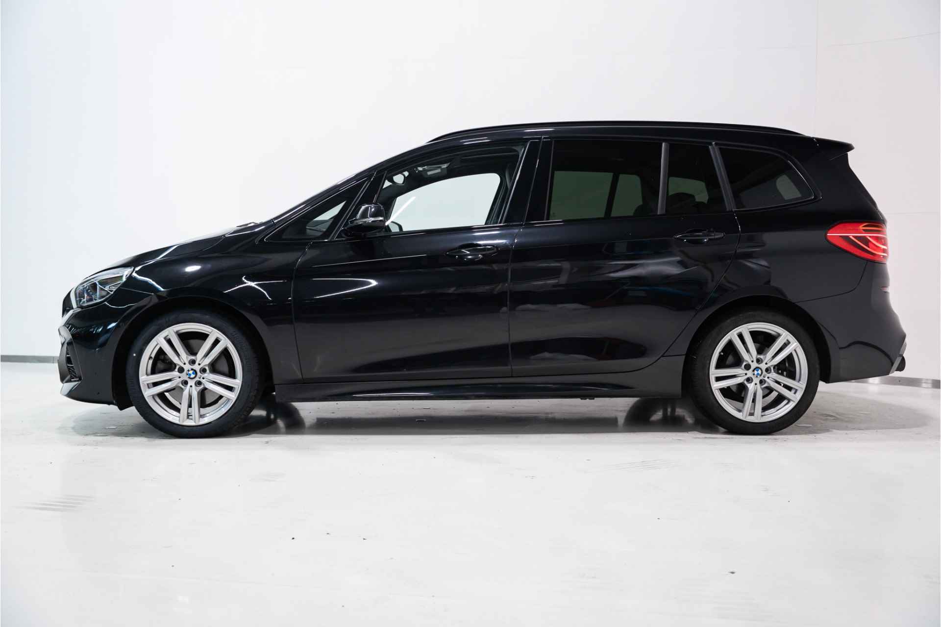 BMW 2 Serie Gran Tourer 220i Business Edition Plus 7 Pers. M Sportpakket Aut. - 4/29