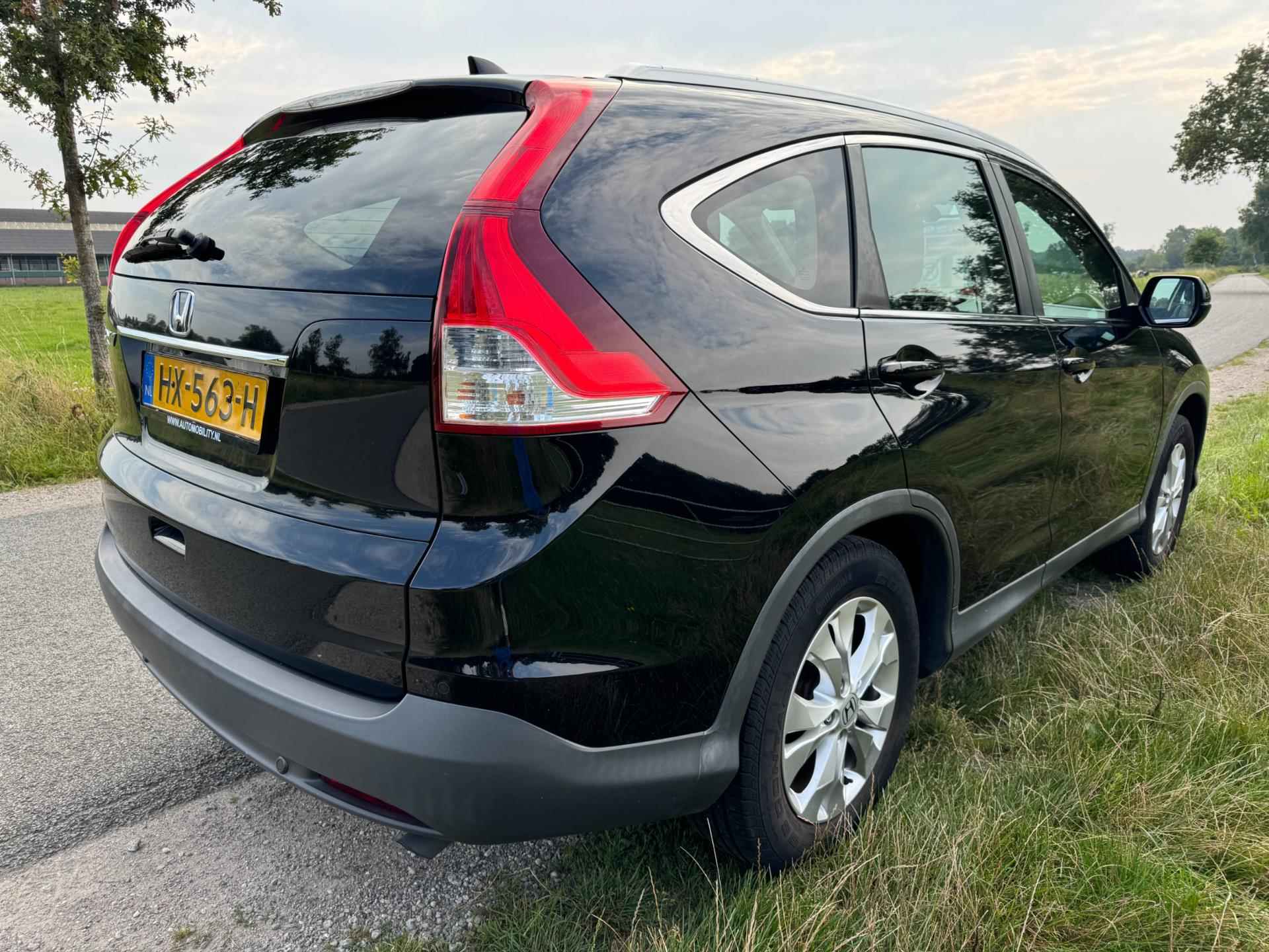 Honda CR-V 2.0 Elegance met leder, stoelverwarming en trekhaak - 2/30