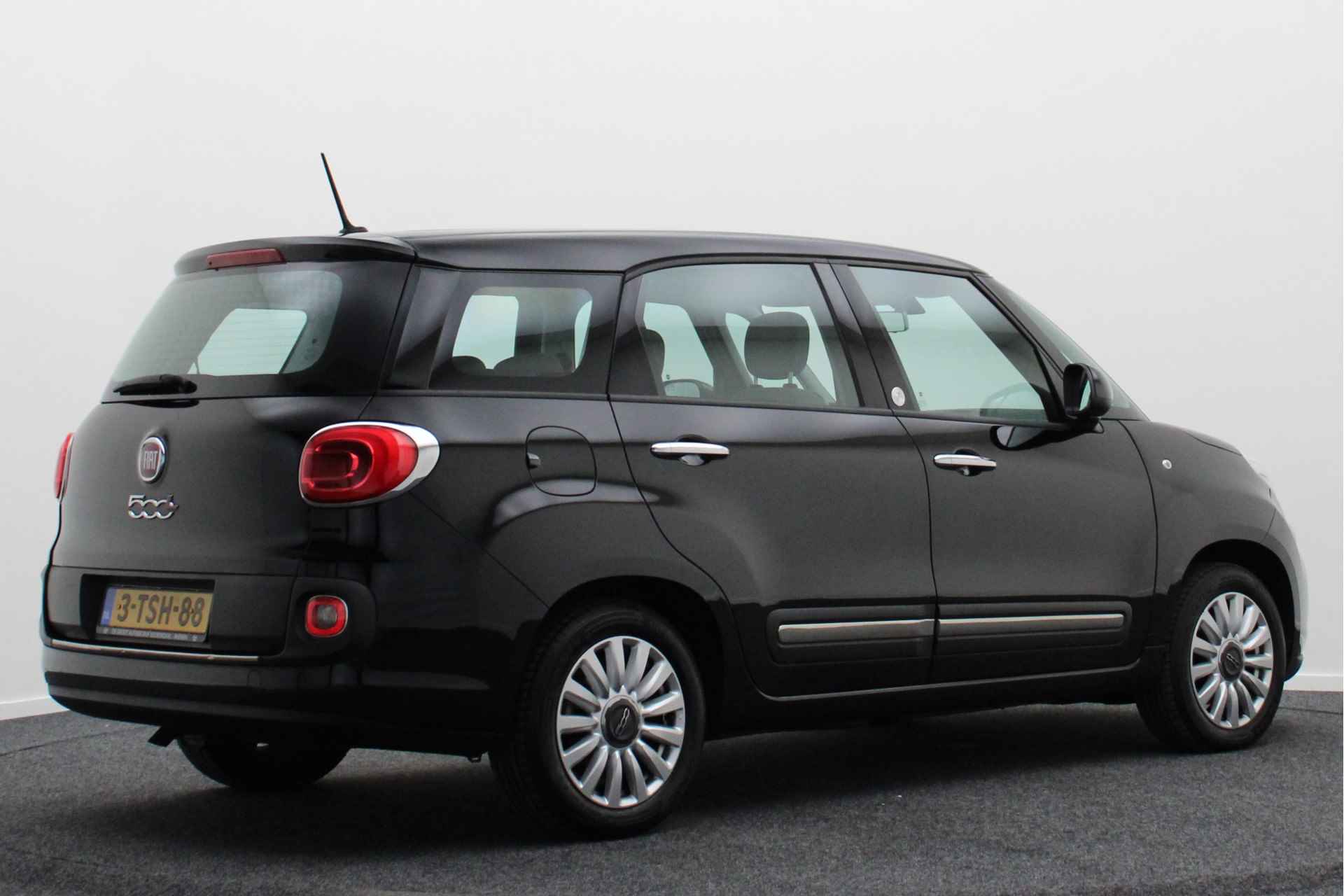 Fiat 500L Living 0.9 TwinAir Easy 7-Persoons, Airco, Cruise, Navigatie, Bluetooth, Start/Stop, 16'' - 19/41