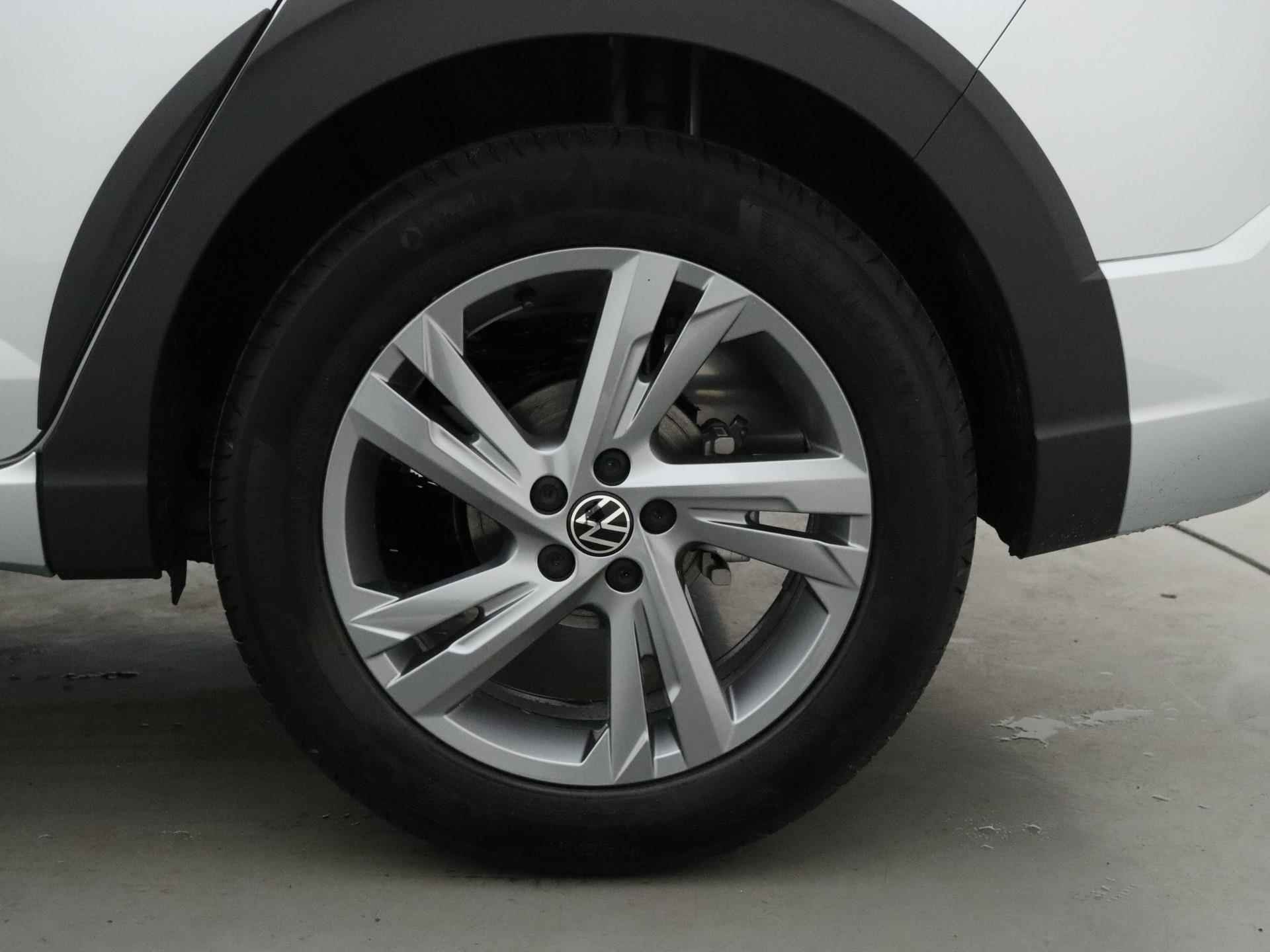 Volkswagen Taigo 1.0 TSI R-Line | DEMO AUTO | Comfort pakket | Stoelverw. | Camera | Keyless | Navigatie | R-line | Lichtmetalen velgen | - 11/22