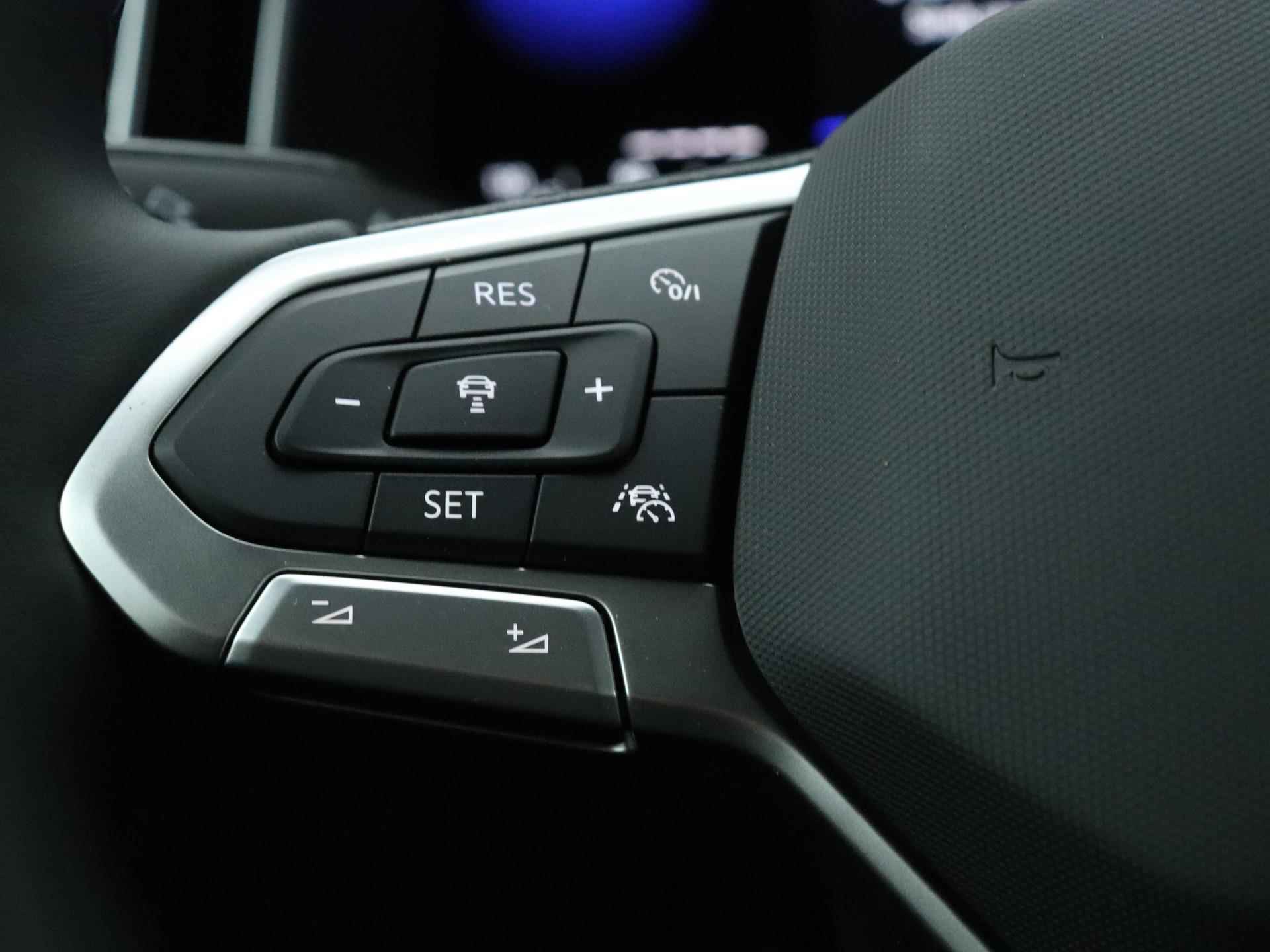 Volkswagen Taigo 1.0 TSI R-Line | DEMO AUTO | Comfort pakket | Stoelverw. | Camera | Keyless | Navigatie | R-line | Lichtmetalen velgen | - 15/22