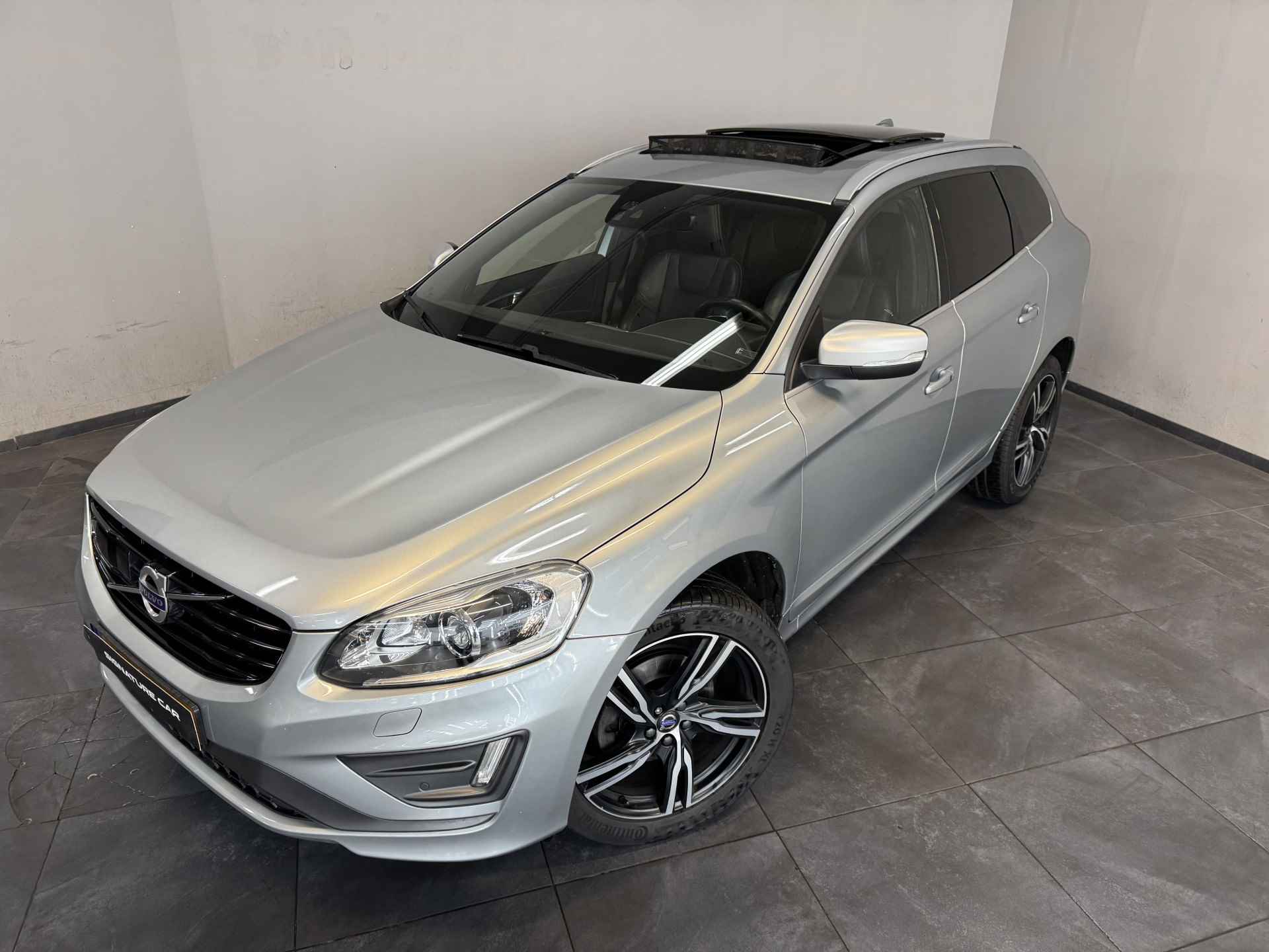 Volvo XC60 2.0 D4 FWD R-Design ✅ Panoramadak ✅ R-Design ✅ Harman/Kardon ✅ Trekhaak ✅ Stoelverwarming ✅ Adaptive Cruise Control ✅ Stuurverwarming ✅ - 19/82