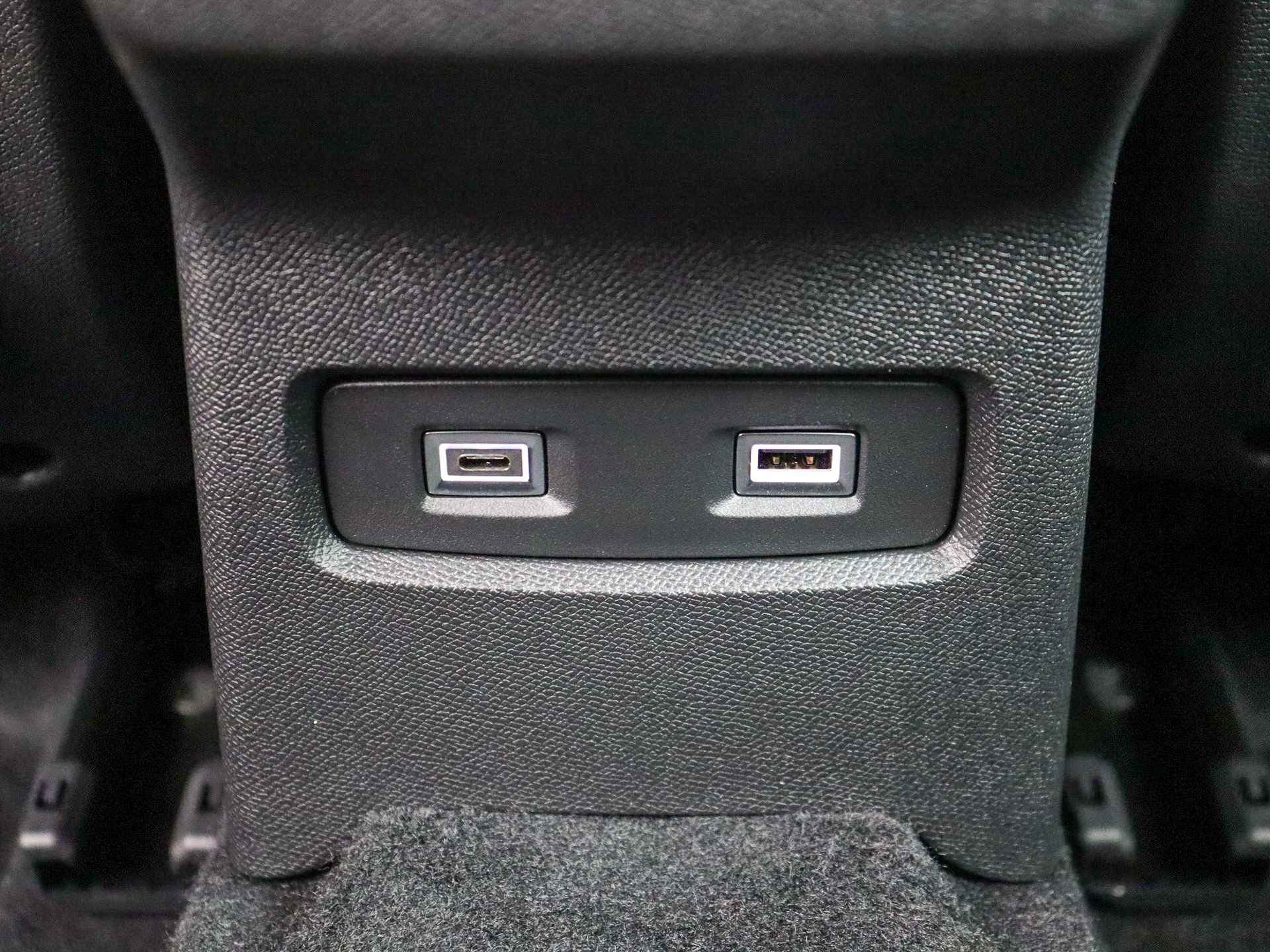 Citroën Ë-C4 Feel Pack 50 kWh 1-fase | Rijklaar | Apple Carplay | Comfort Seats | - 23/27