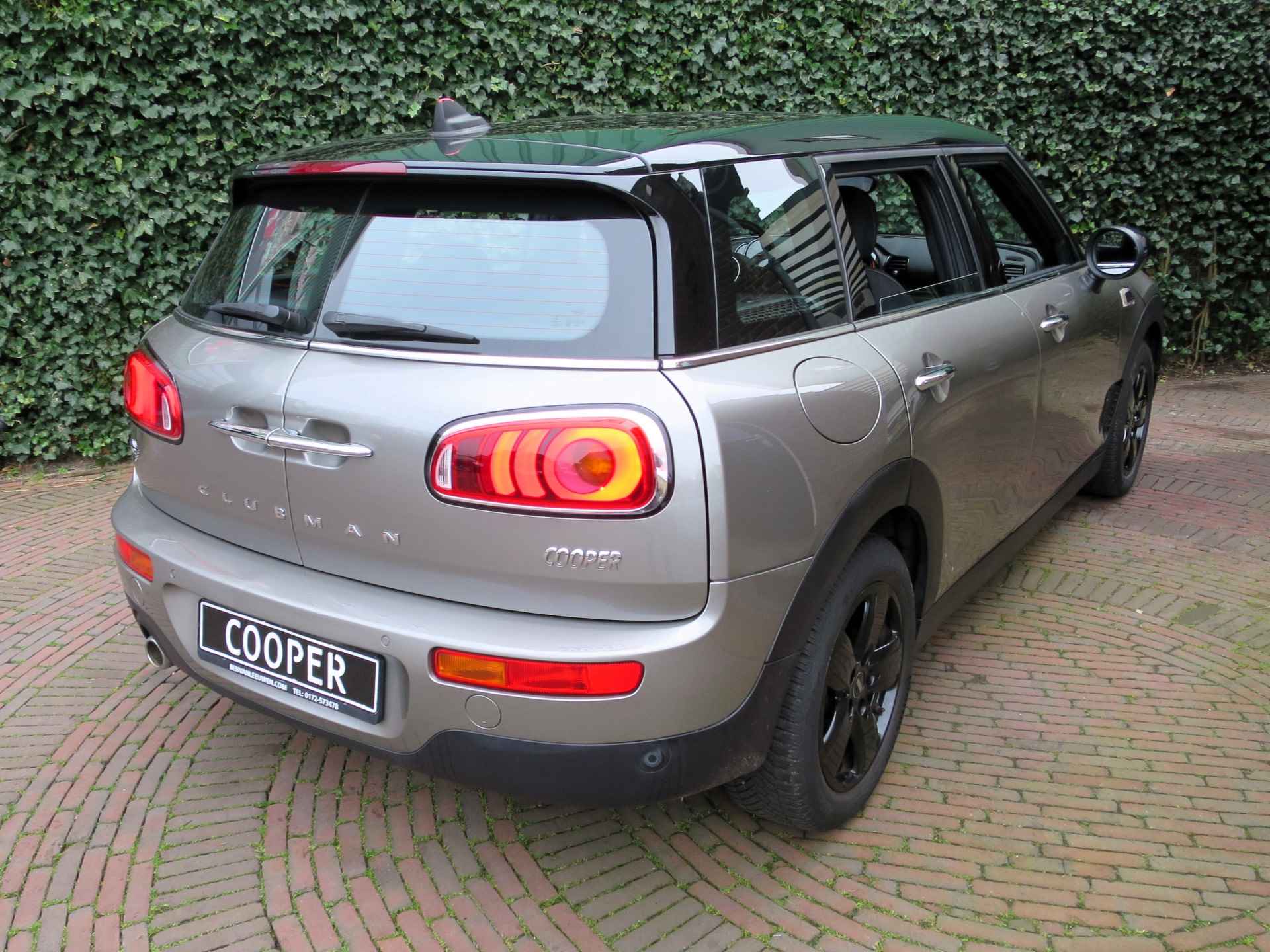 MINI Clubman 1.5 Cooper F54 LCI automaat met Navi, BT, Park.ass, cruise en 16" - 2/43