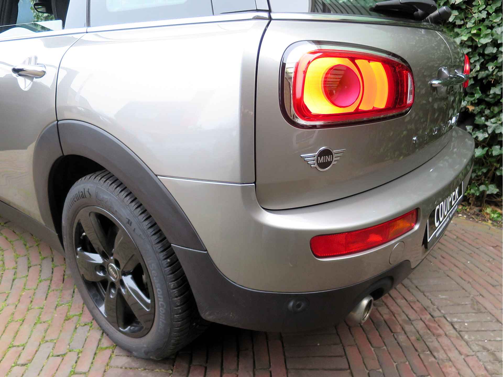 MINI Clubman 1.5 Cooper F54 LCI automaat met Navi, BT, Park.ass, cruise en 16" - 27/43