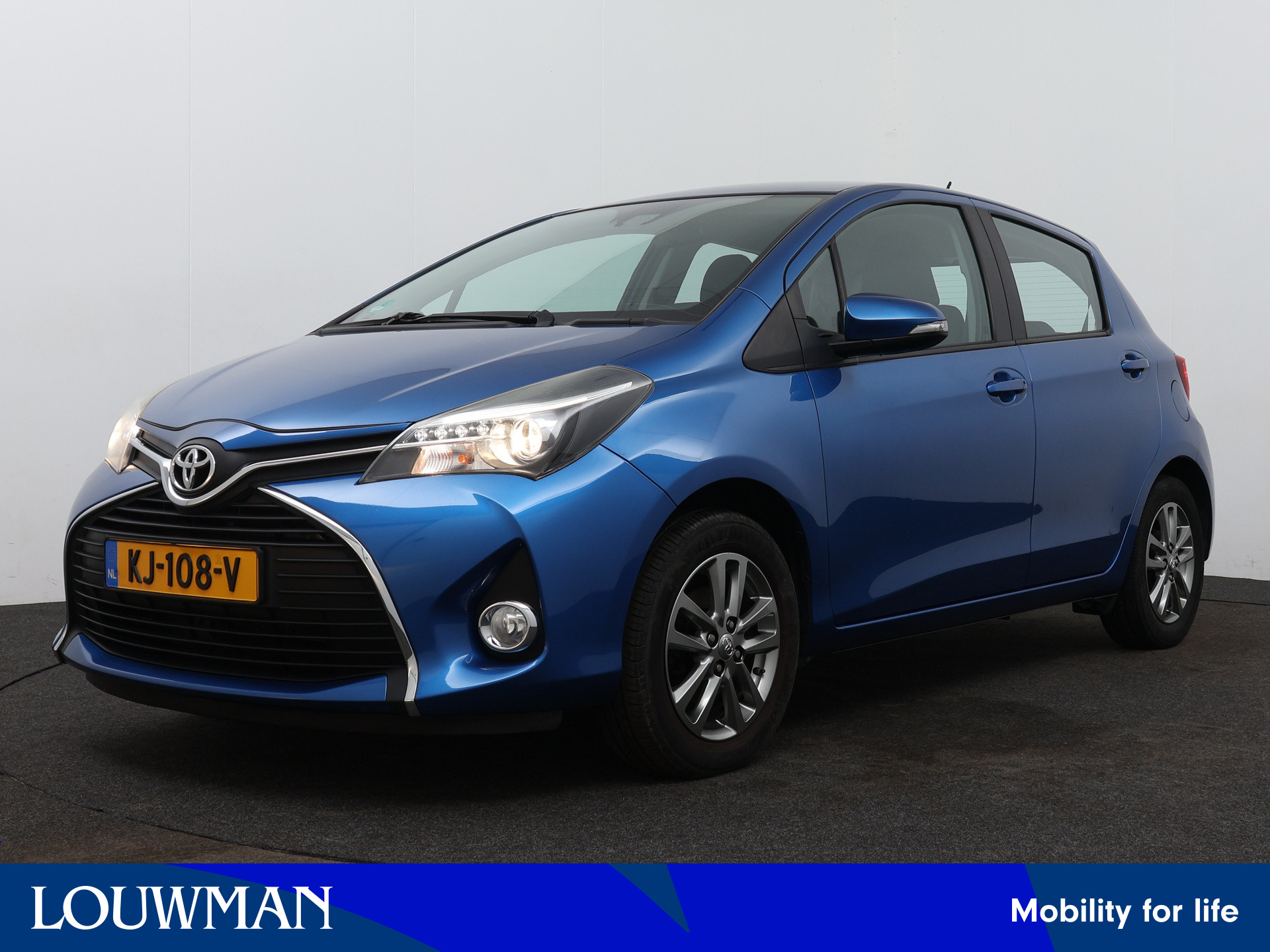 Toyota Yaris 1.3 VVT-i Trend | Trekhaak | Camera | Navigatie | Bluetooth | Climate Control |