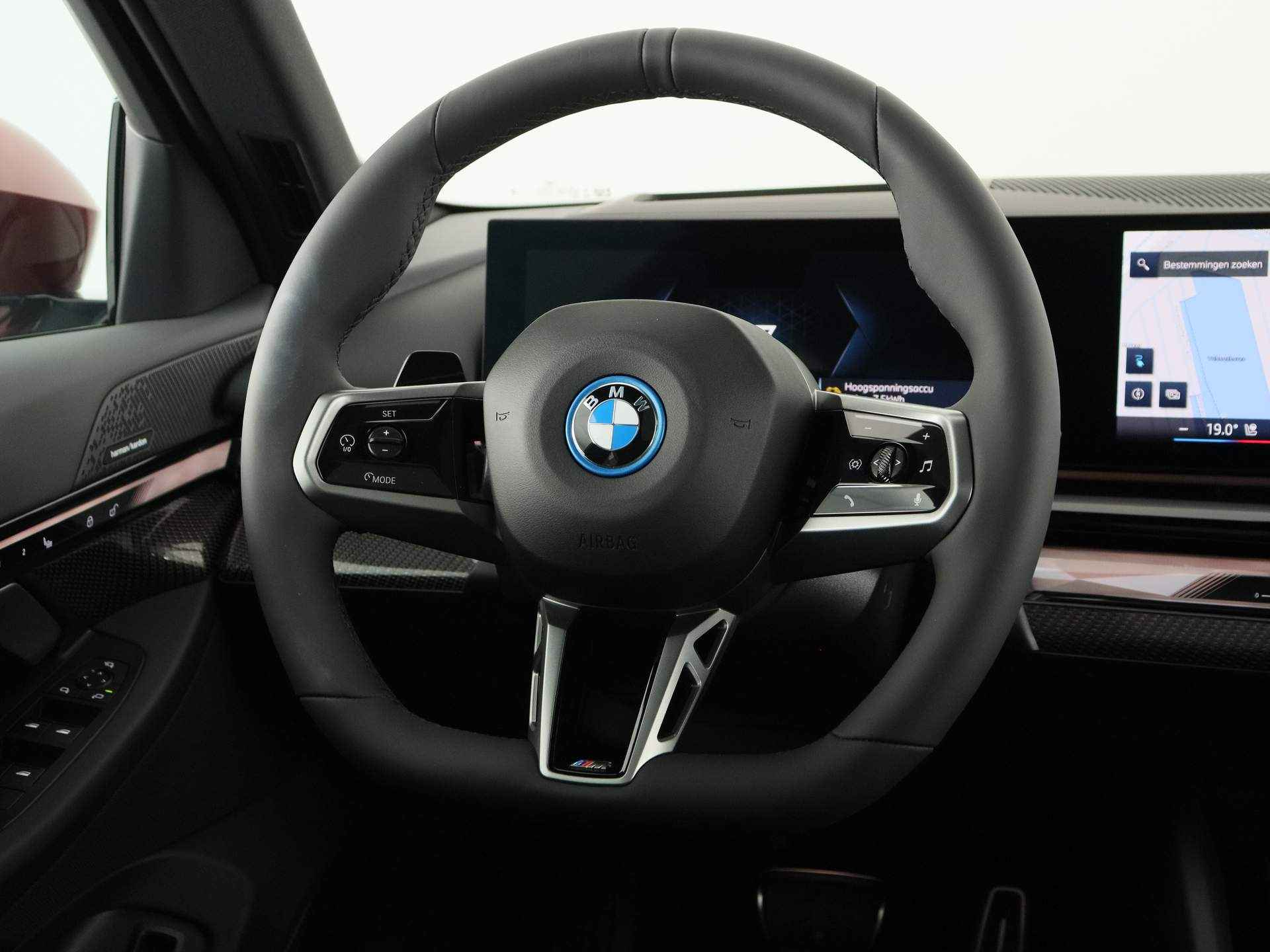 BMW i5 Touring eDrive40 M-Sport Pro - 2/27