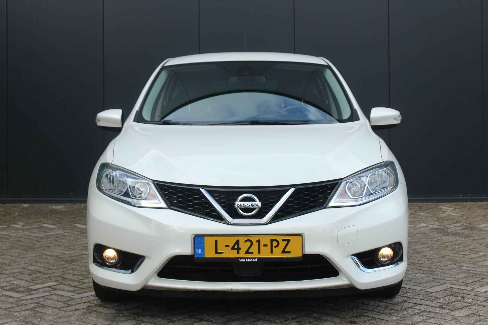 Nissan Pulsar 1.2 DIG-T 116pk N-Vision Automaat | Navigatie | Climate Control | Automatische Verlichting & Regensensoren | Achteruitrij Camera | Keyless Entry | Bluetooth telefoonverbinding | Lichtmetalen Velgen | Trekhaak | - 2/29