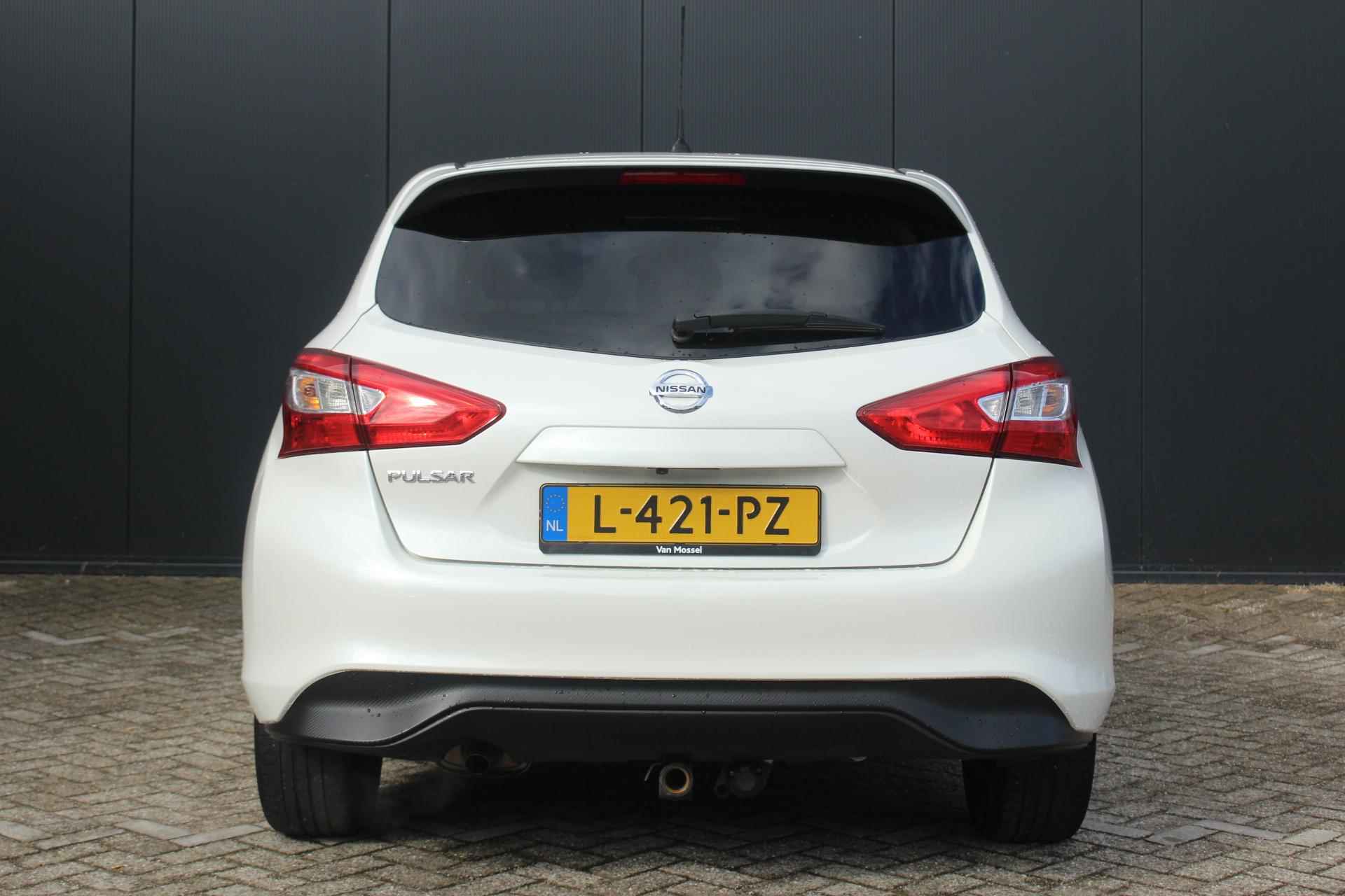 Nissan Pulsar 1.2 DIG-T 116pk N-Vision Automaat | Navigatie | Climate Control | Automatische Verlichting & Regensensoren | Achteruitrij Camera | Keyless Entry | Bluetooth telefoonverbinding | Lichtmetalen Velgen | Trekhaak | - 6/29