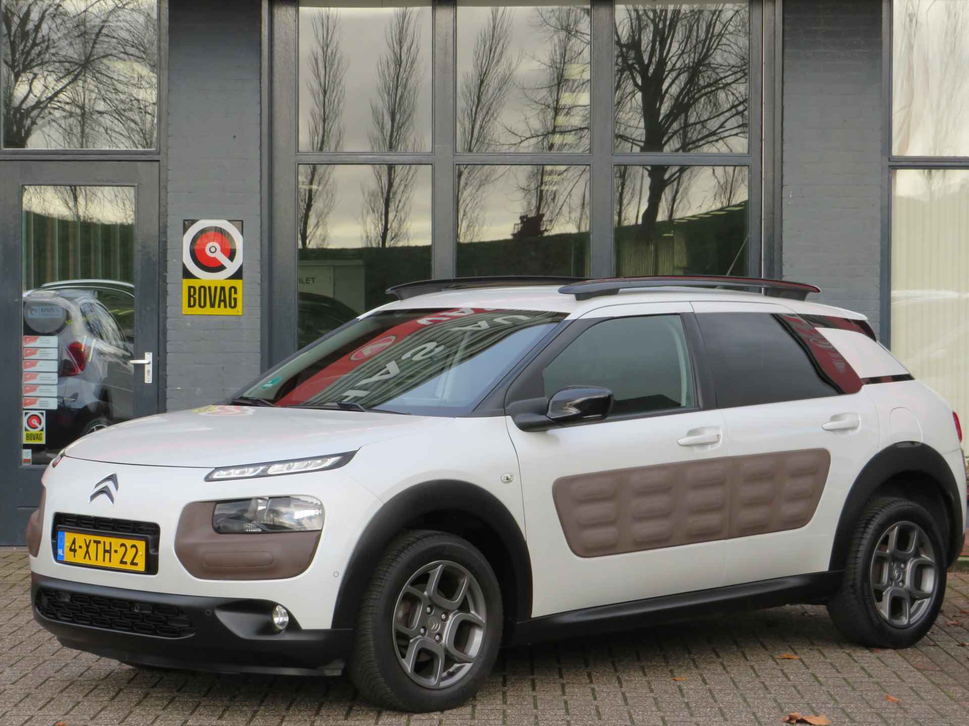 Citroën C4 Cactus 1.2 e-VTi Shine | Clima-Airco | Navigatie | Cruise Control | Inc. garantie - 32/34