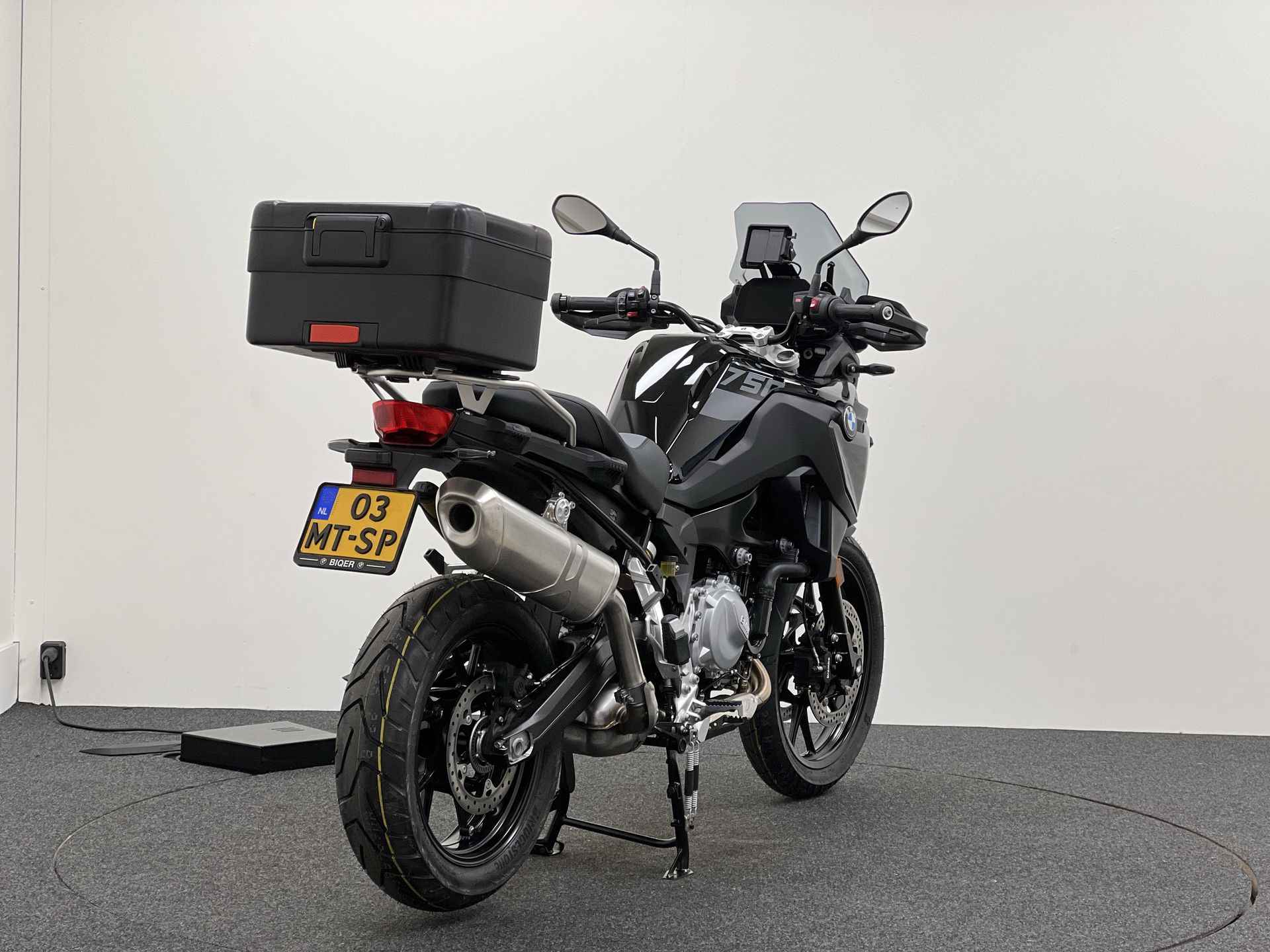 BMW F 750 GS Triple Black Full Option Top Koffer - 5/16