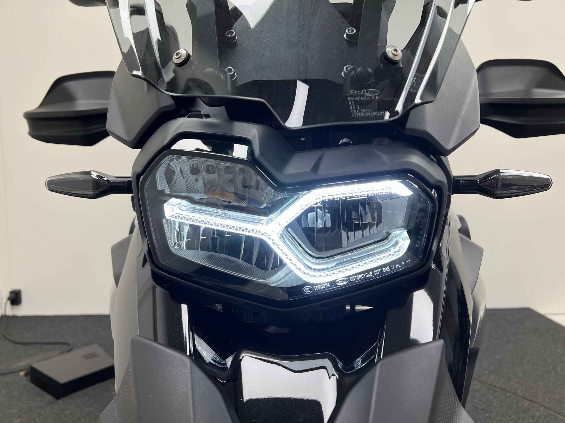 BMW F 750 GS Triple Black Full Option Top Koffer - 14/16