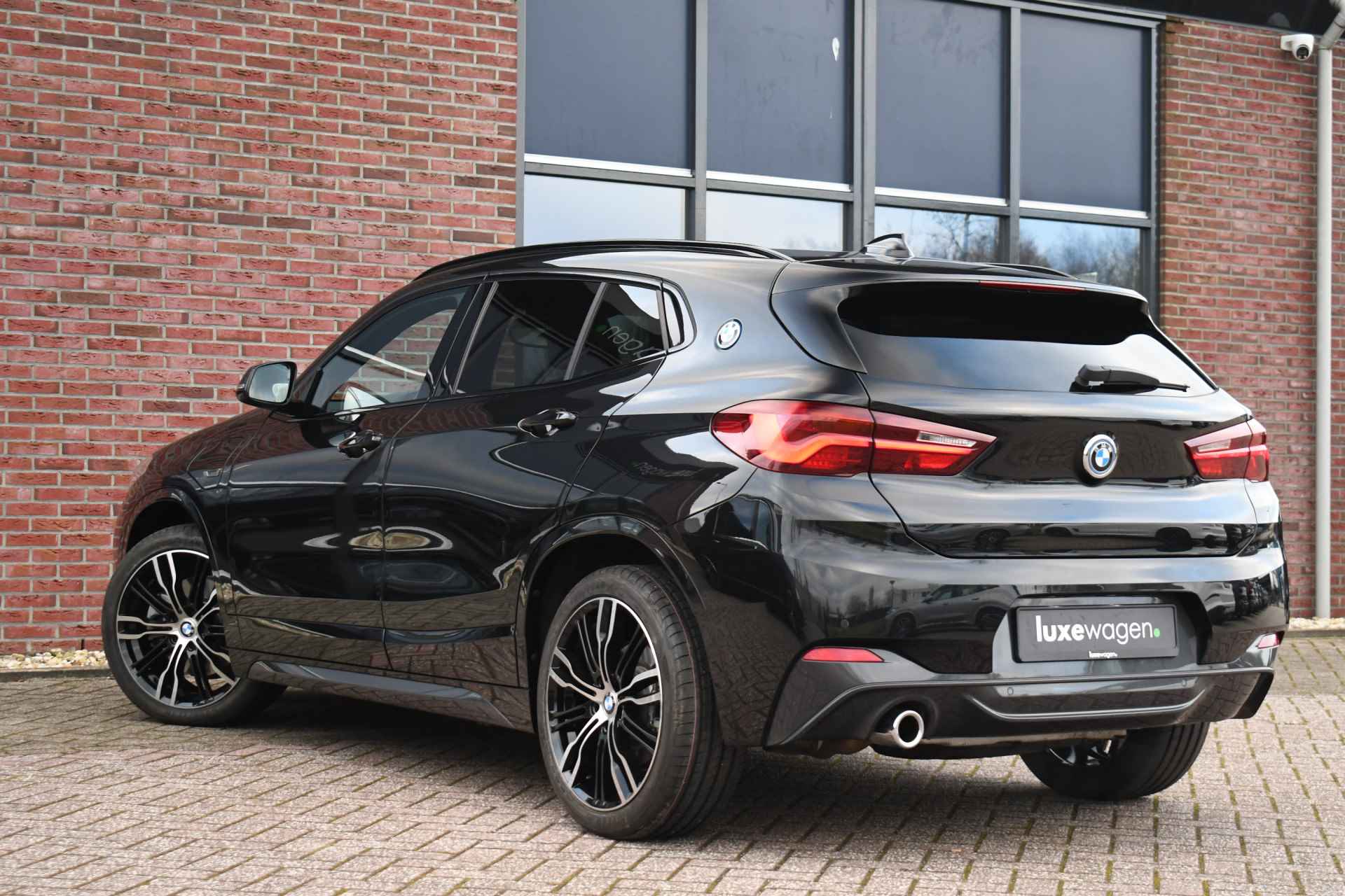 BMW X2 xDrive25e M-Sport 9301km! Pano Adp-LED el-klep stoelverw - 20/80