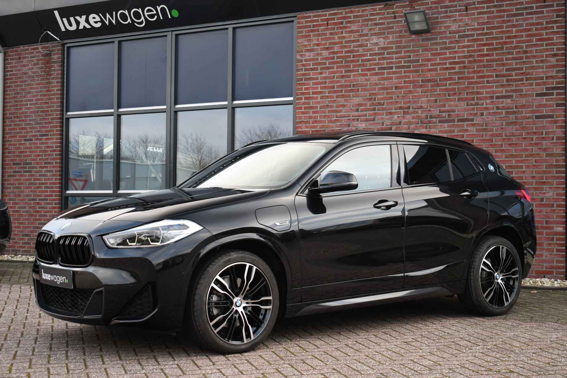 BMW X2 xDrive25e M-Sport 9301km! Pano Adp-LED el-klep stoelverw - 42/80