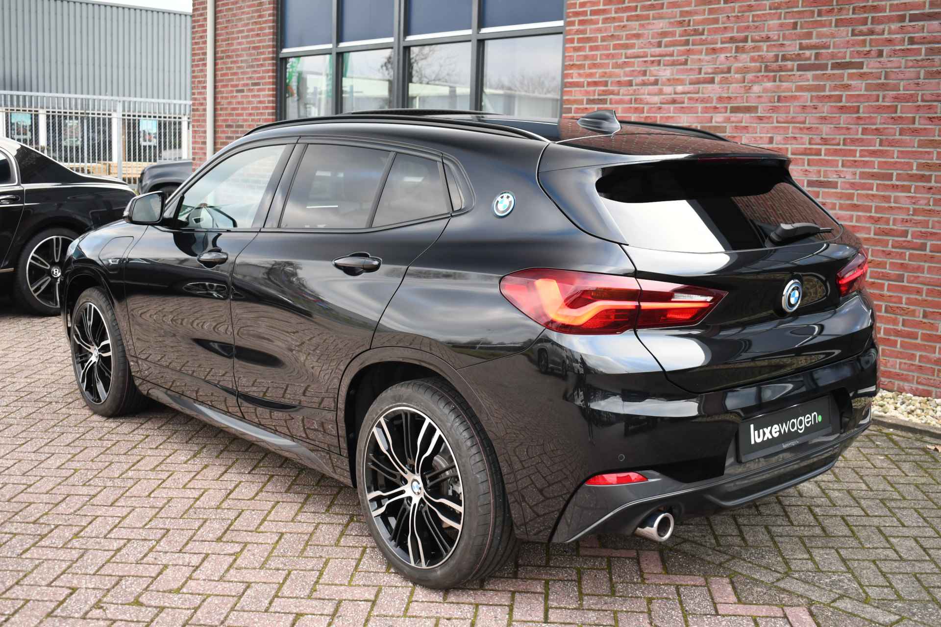 BMW X2 xDrive25e M-Sport 9301km! Pano Adp-LED el-klep stoelverw - 63/80