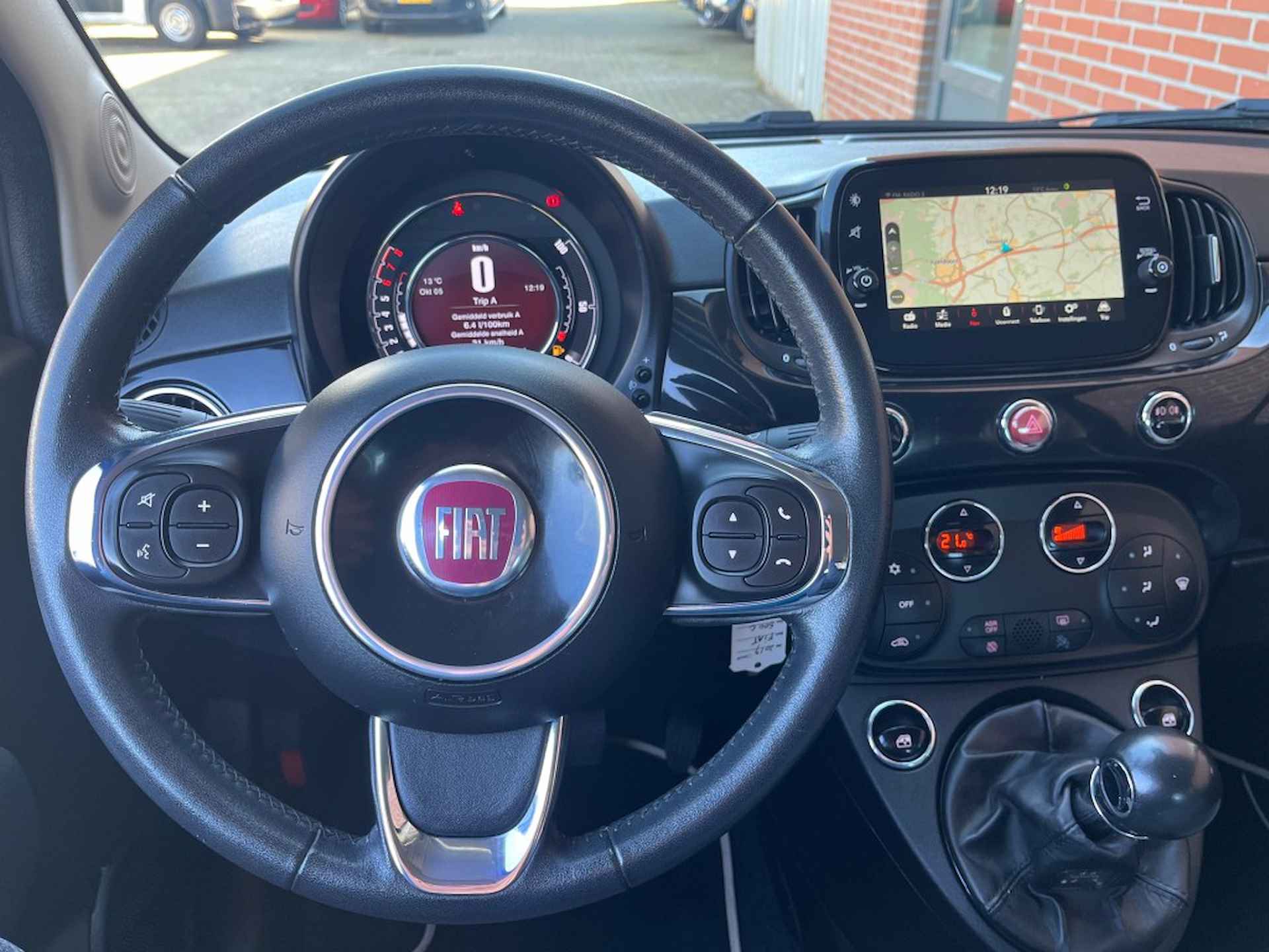 FIAT 500c 1.2 LOUNGE / CARPLAY / NAVI / CLIMA / CRUISE / PDC - 10/27