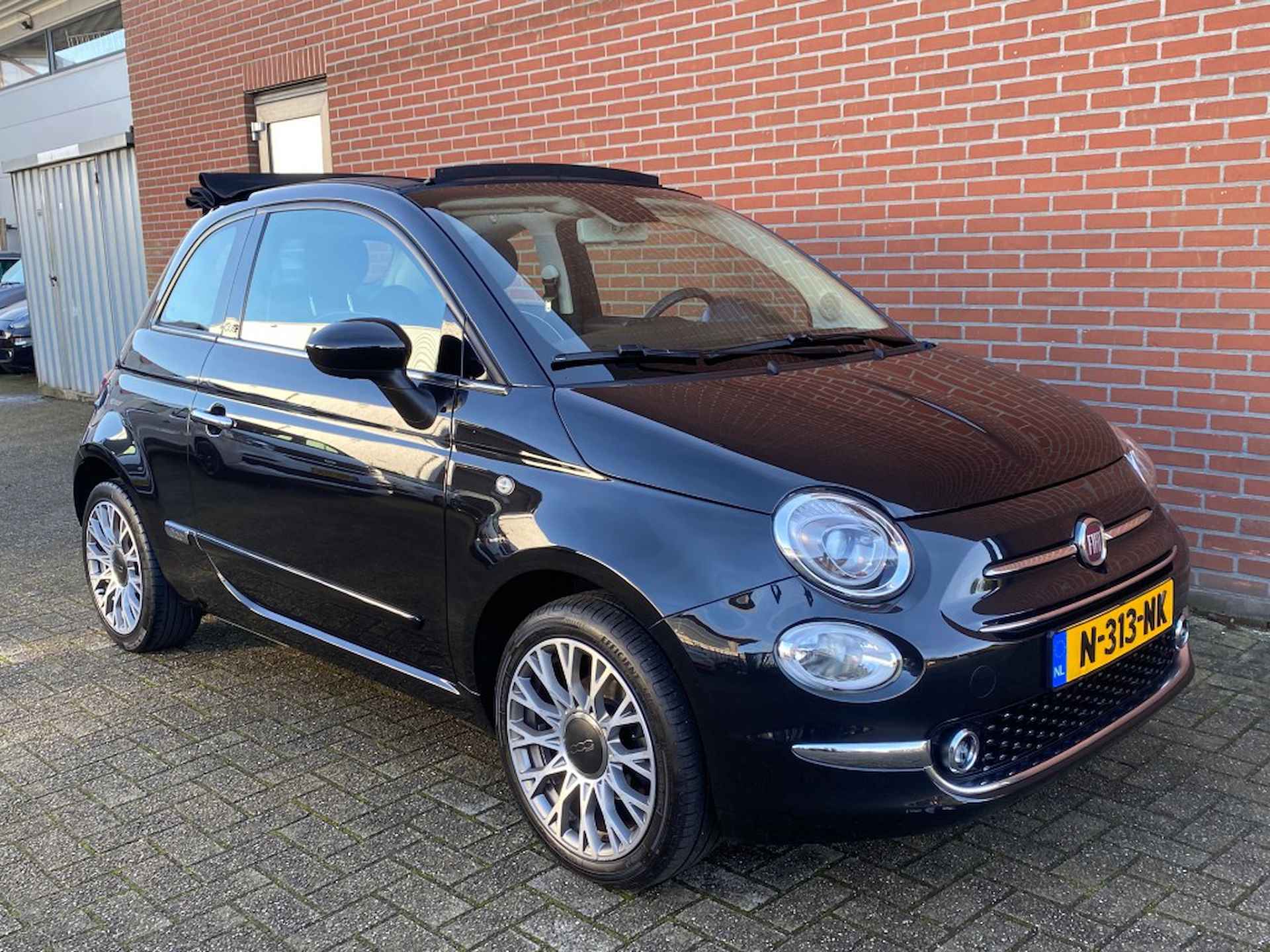 FIAT 500c 1.2 LOUNGE / CARPLAY / NAVI / CLIMA / CRUISE / PDC - 25/27