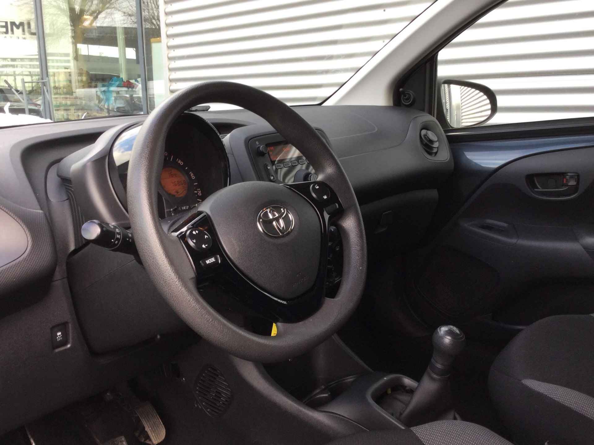 Toyota Aygo 1.0 VVT-i x-fun 5 Deurs | Airco | Centr. vergr. | - 10/21