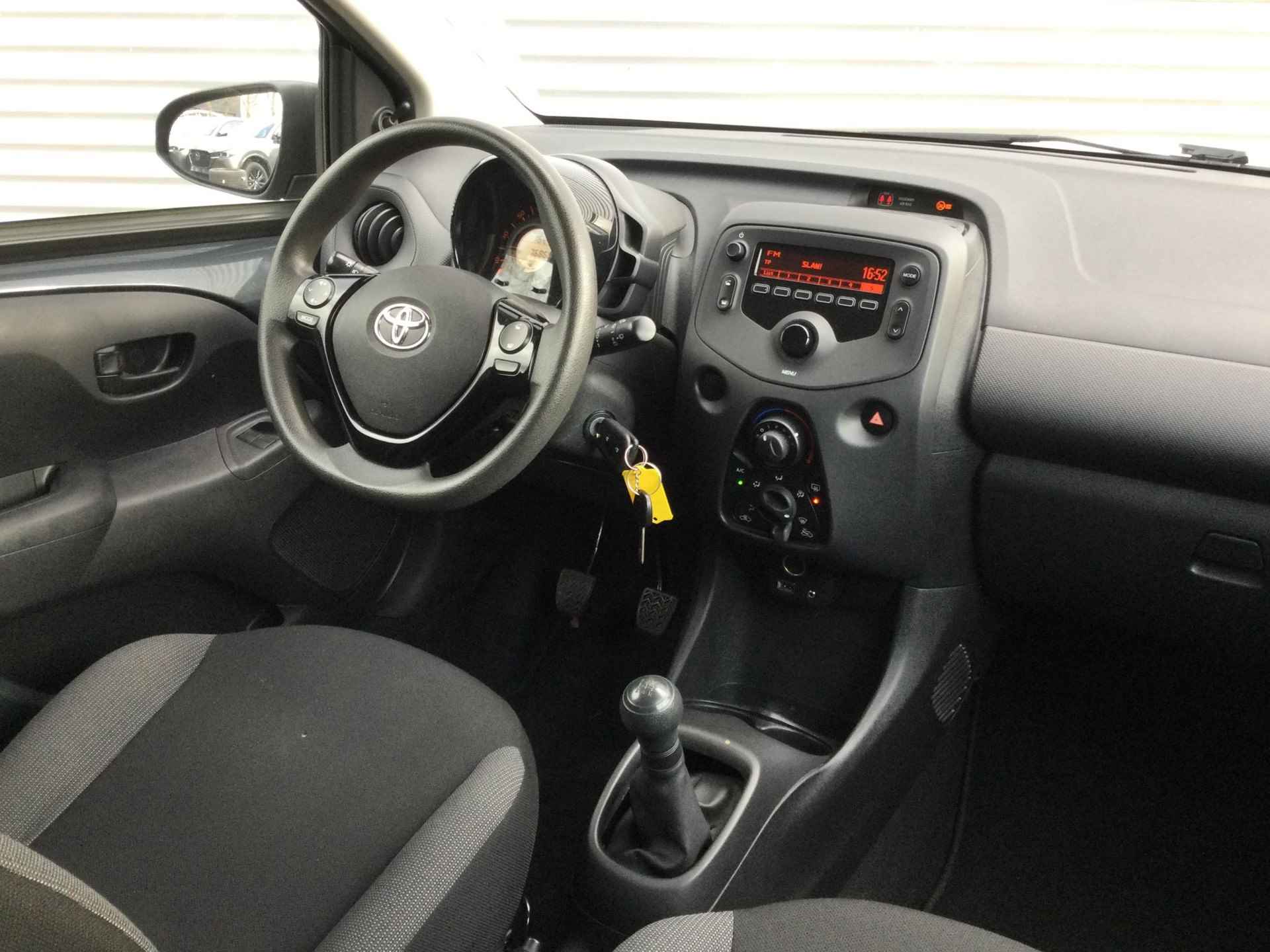 Toyota Aygo 1.0 VVT-i x-fun 5 Deurs | Airco | Centr. vergr. | - 11/21