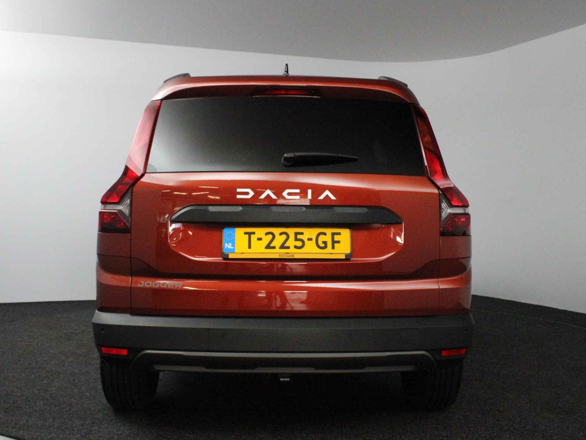 Dacia Jogger 1.0 TCe 100 ECO-G Extreme 7p. | 1e eigenaar + dealer onderhouden! | Trekhaak afn. | JBL | Navi | Clima | Cruise | Stoelverw. | PDC V+A + Camera | Apple Carplay/Android Auto - 6/30